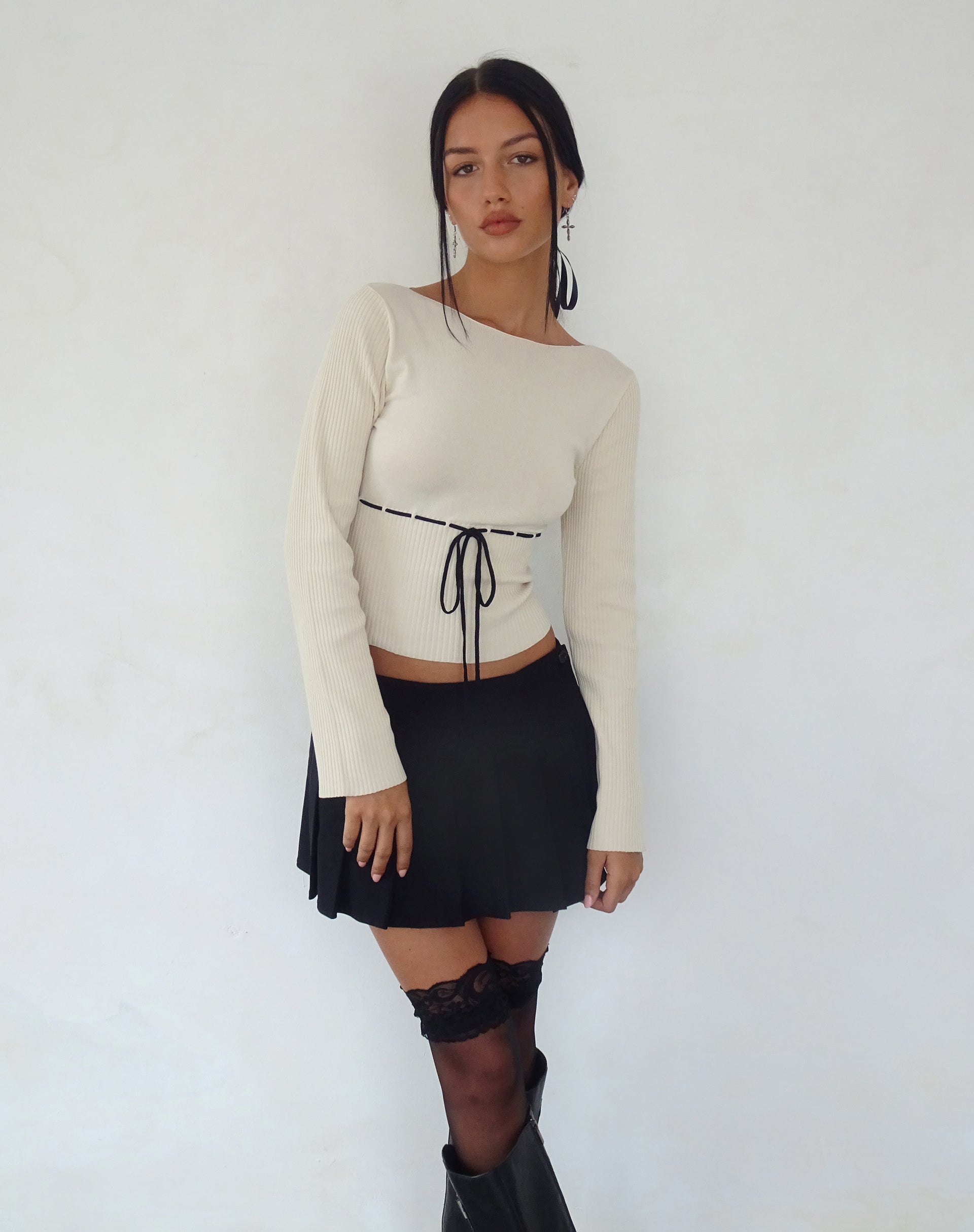 Image of Awdella Gestricktes langärmeliges Top in Beige
