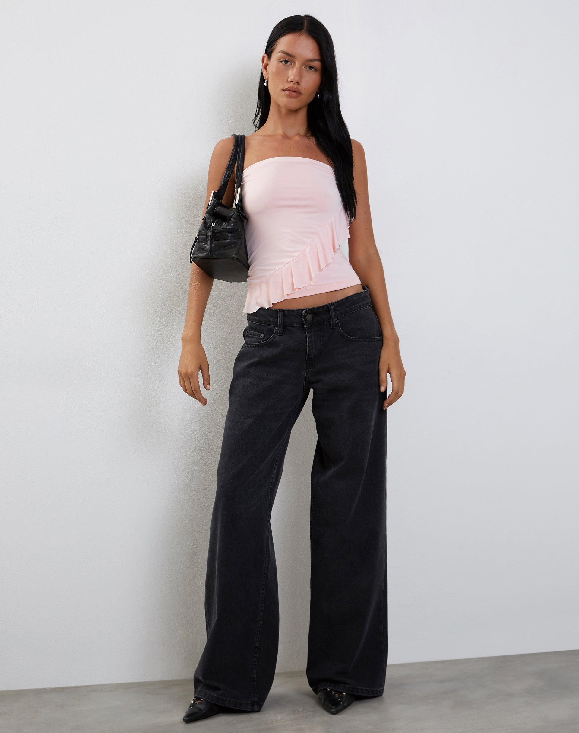 Bild von Baylin Ruffle Bandeau Top in Baby Pink