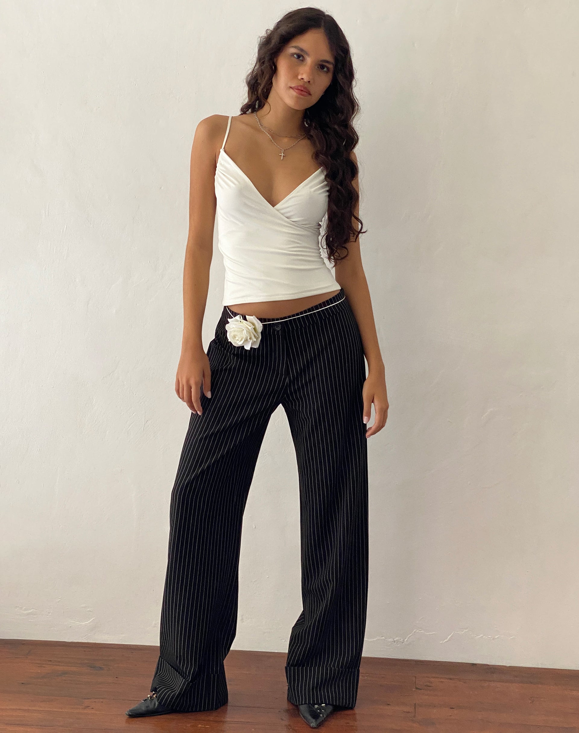 Image of Bea Cross Front Top in Elfenbein Soft Touch