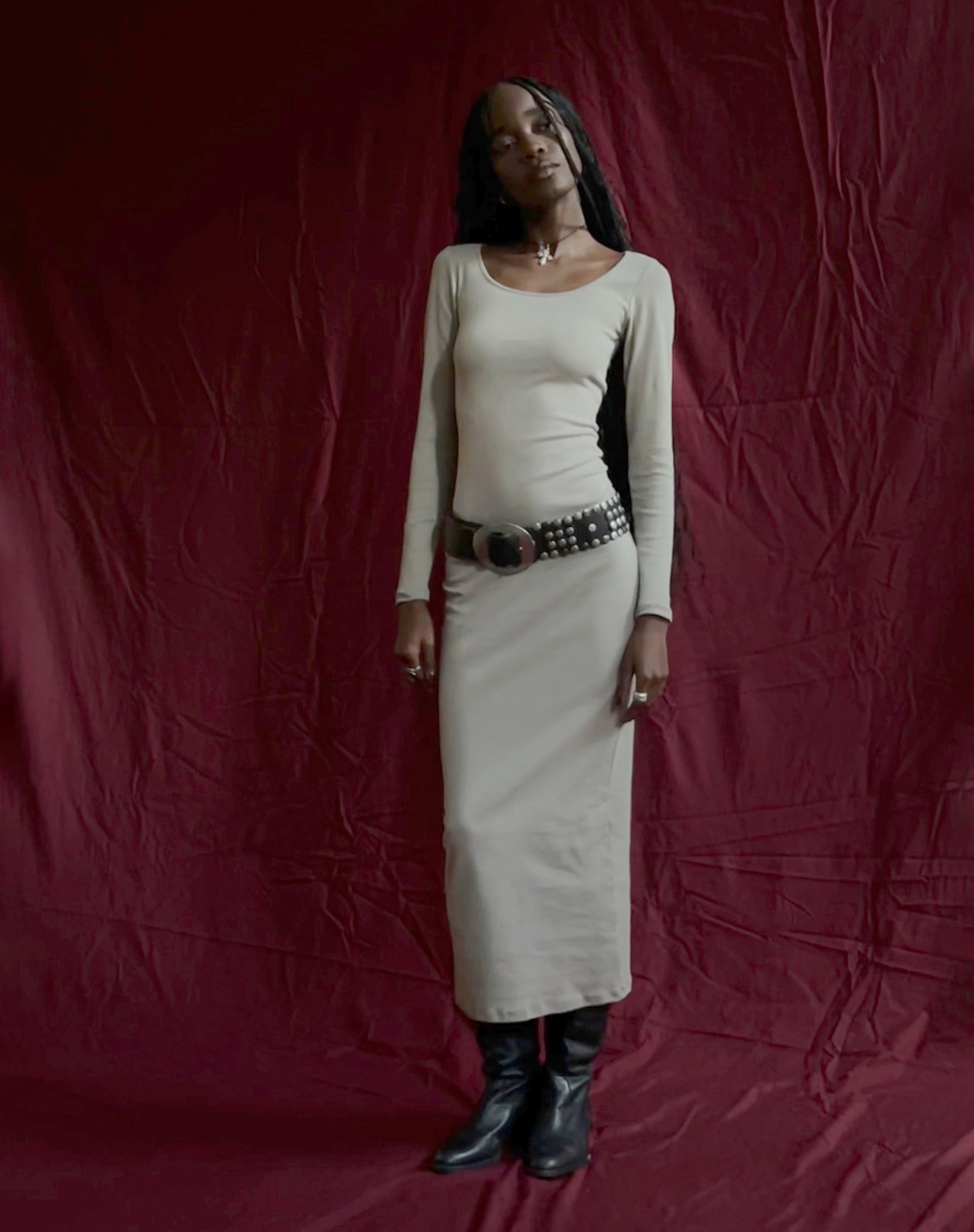 Image of Belila Langärmeliges Maxikleid in Salbei Grau