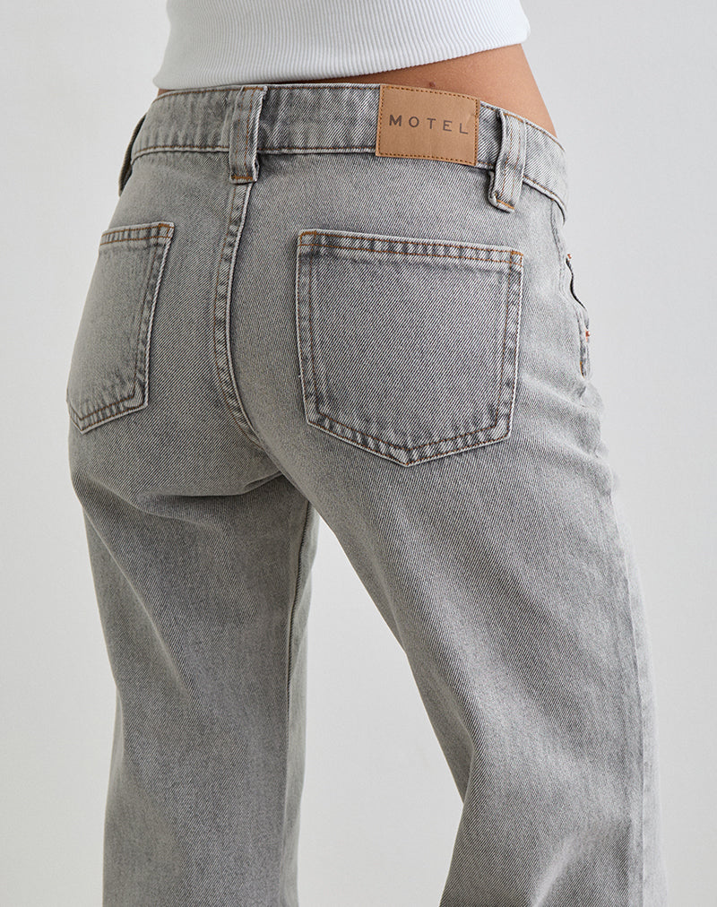 Bild von Bell Bottom Low Rise Flare Jeans in Bleached Grey