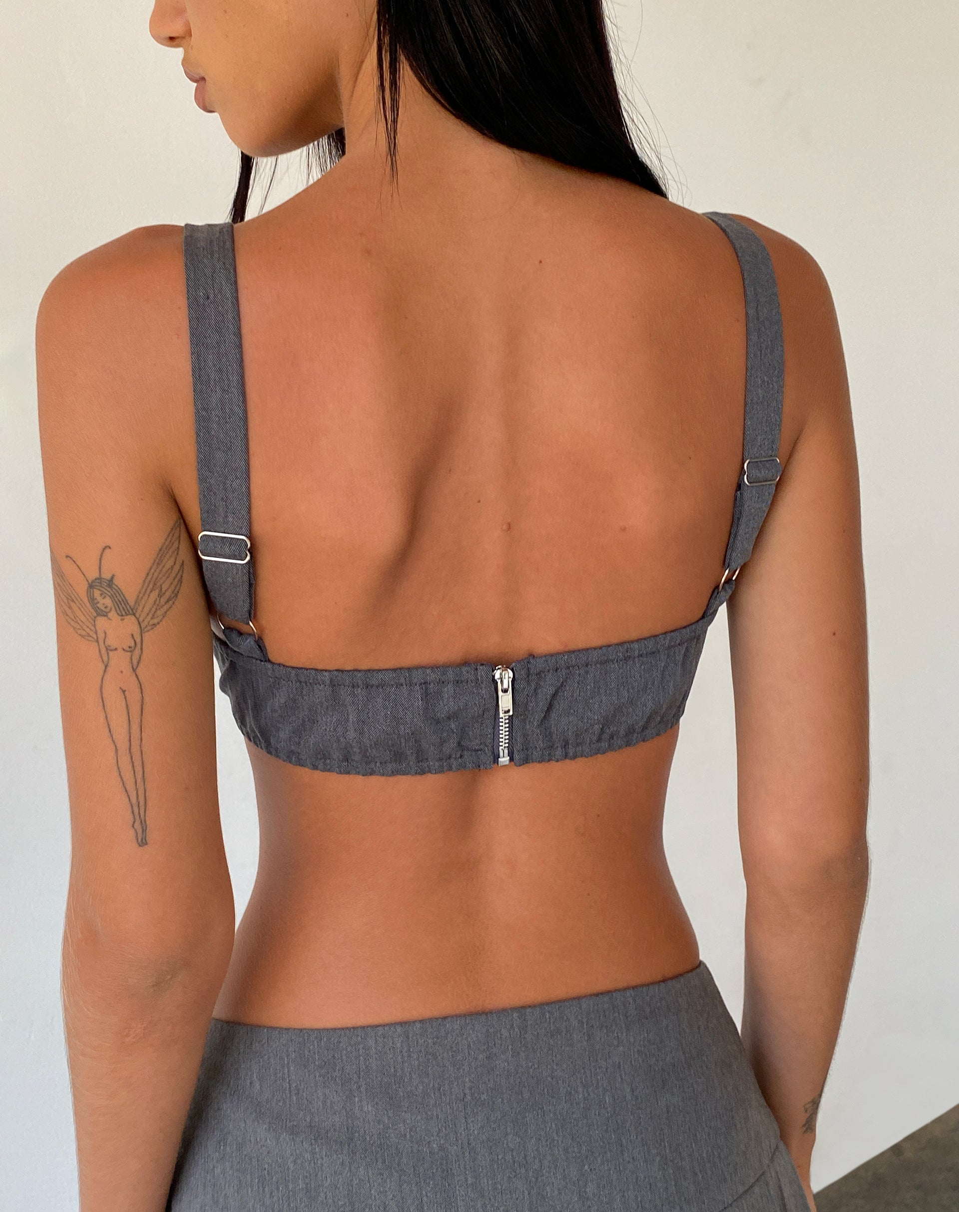Bild von Belva Bralette in Tailoring Charcoal