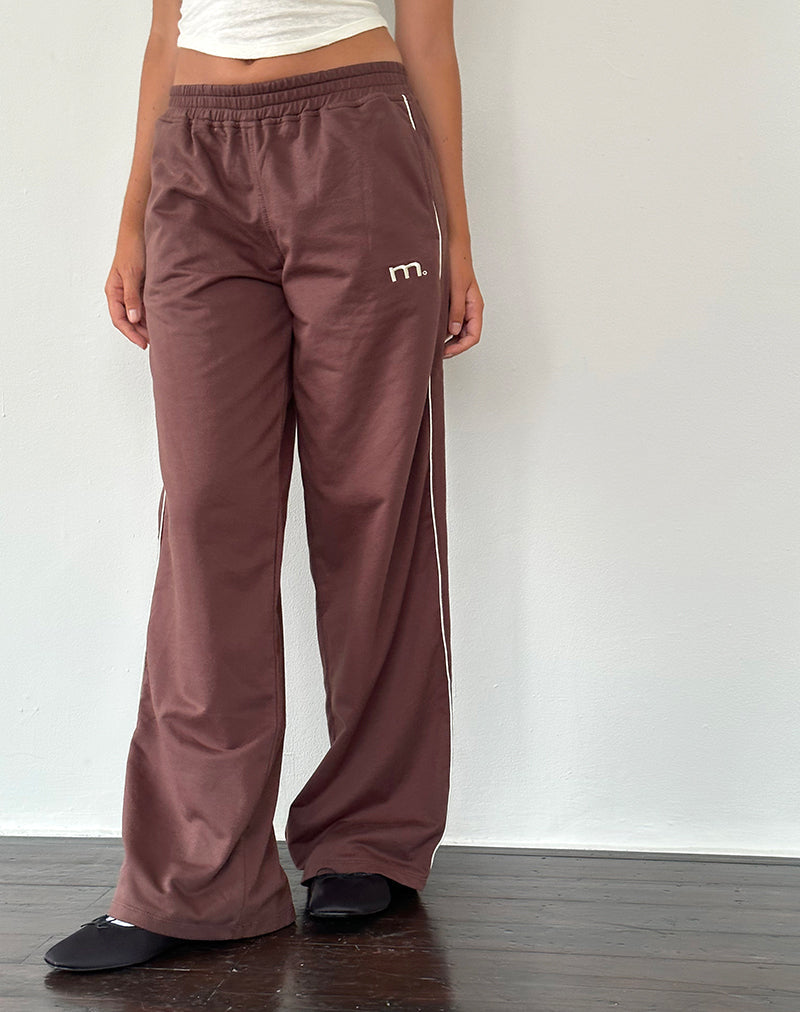 Benton Wide Leg Jogger in Mahagoni mit elfenbeinfarbenem Paspel und M-Stickerei