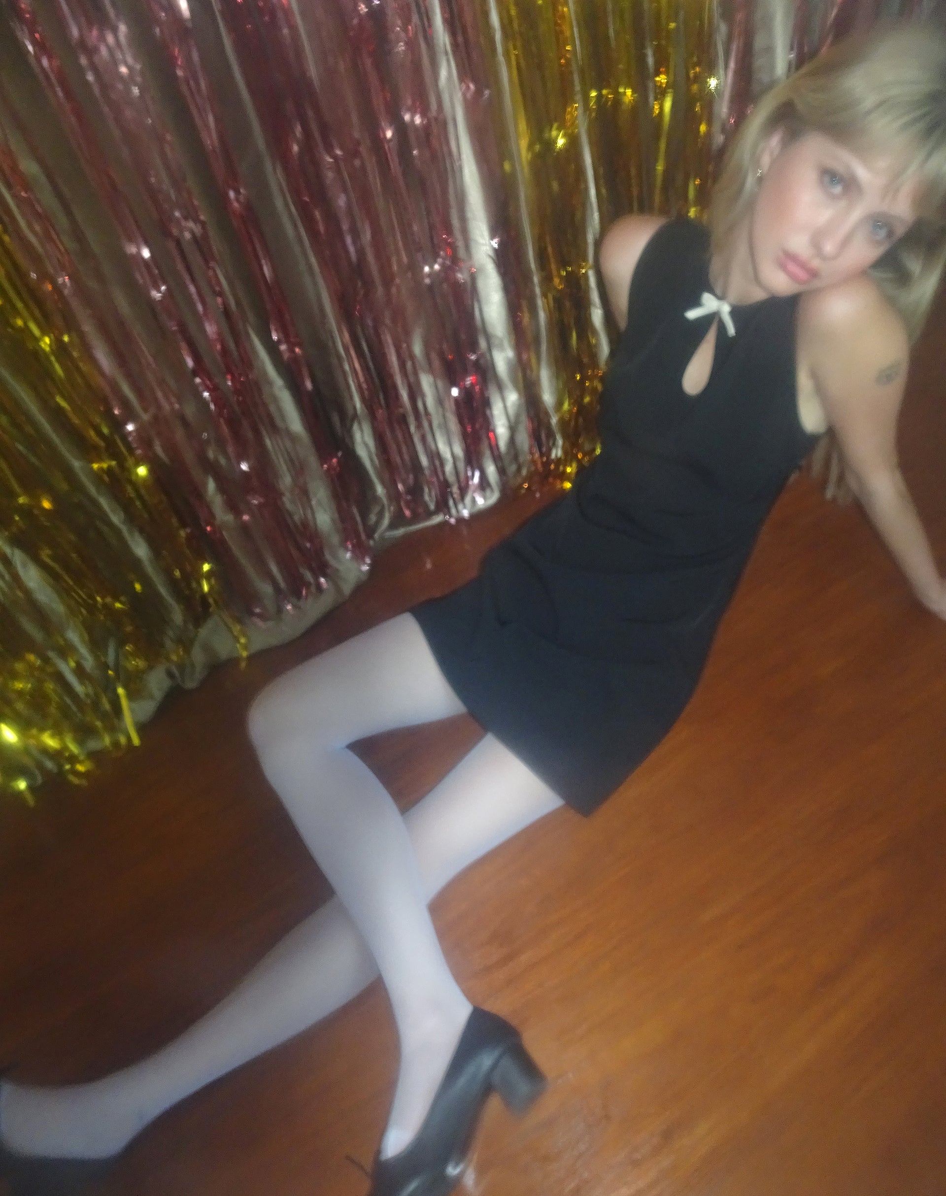Image of Bibidia Minikleid in Schwarz mit cremefarbener Schleife