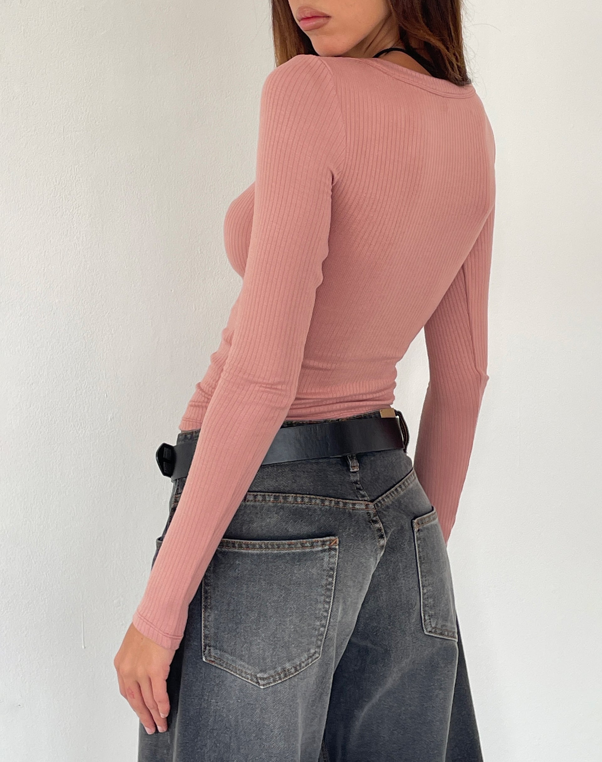 Image of Binlo Extra langärmeliges Top in Dusty Pink Rib