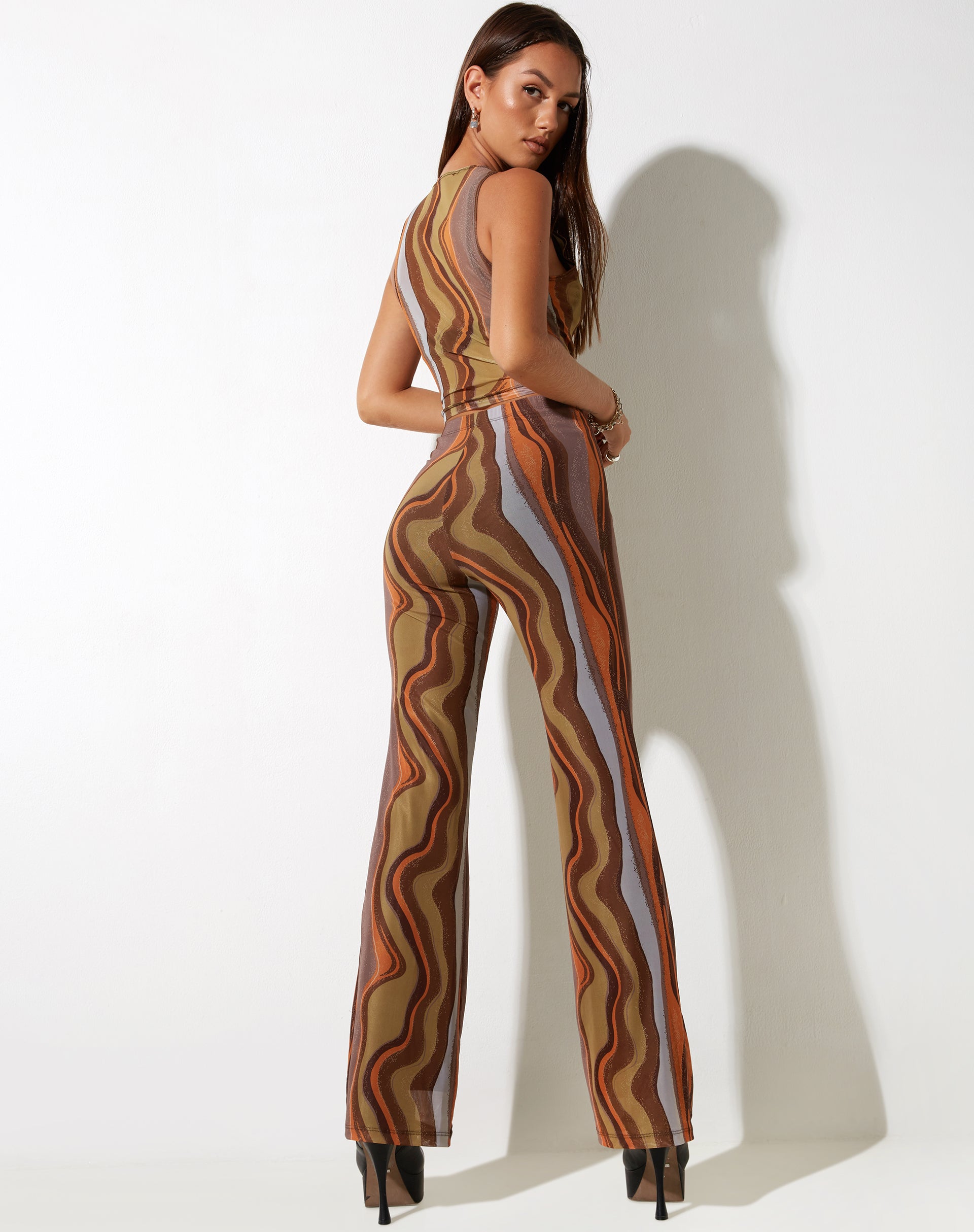 Bild von MOTEL X IRIS Herly Flare Hose in erdigem Farbverlauf