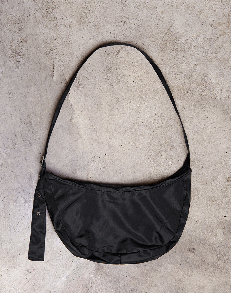 Boa Sling Bag in Schwarz mit Schnalle