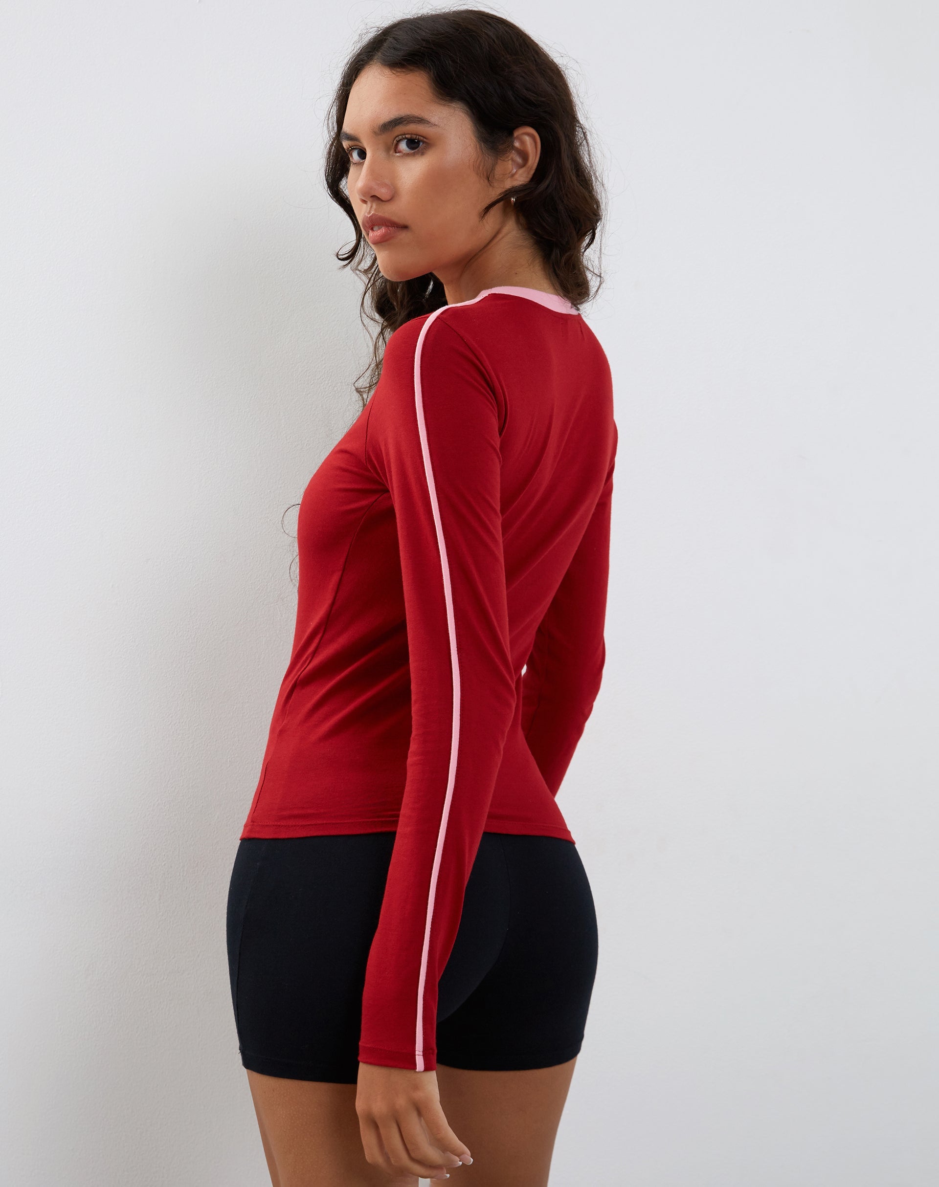 Image of Bonija Langärmeliges Top in Rot mit rosa Bindung