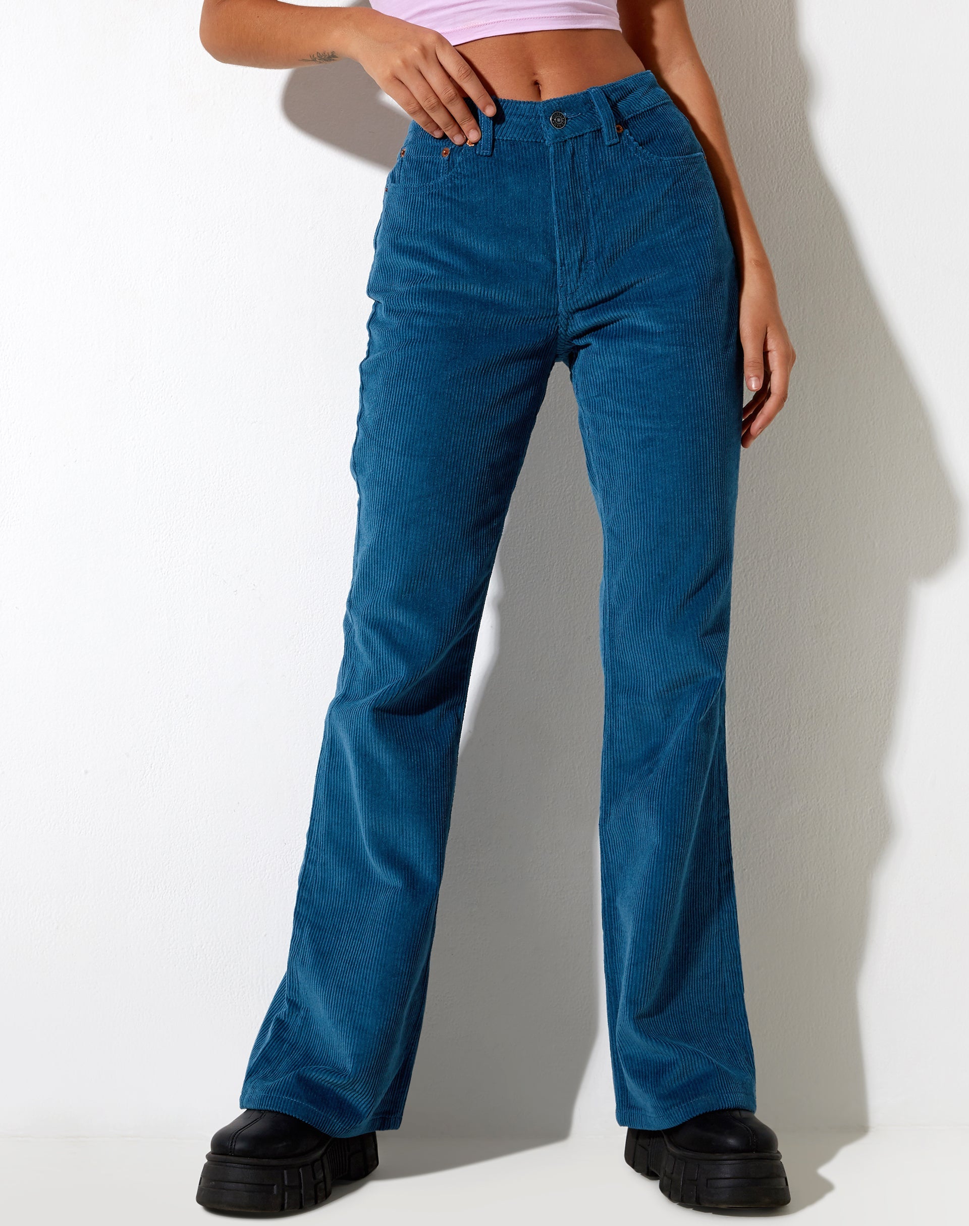 Image von Bootleg Jeans in Cord Blau
