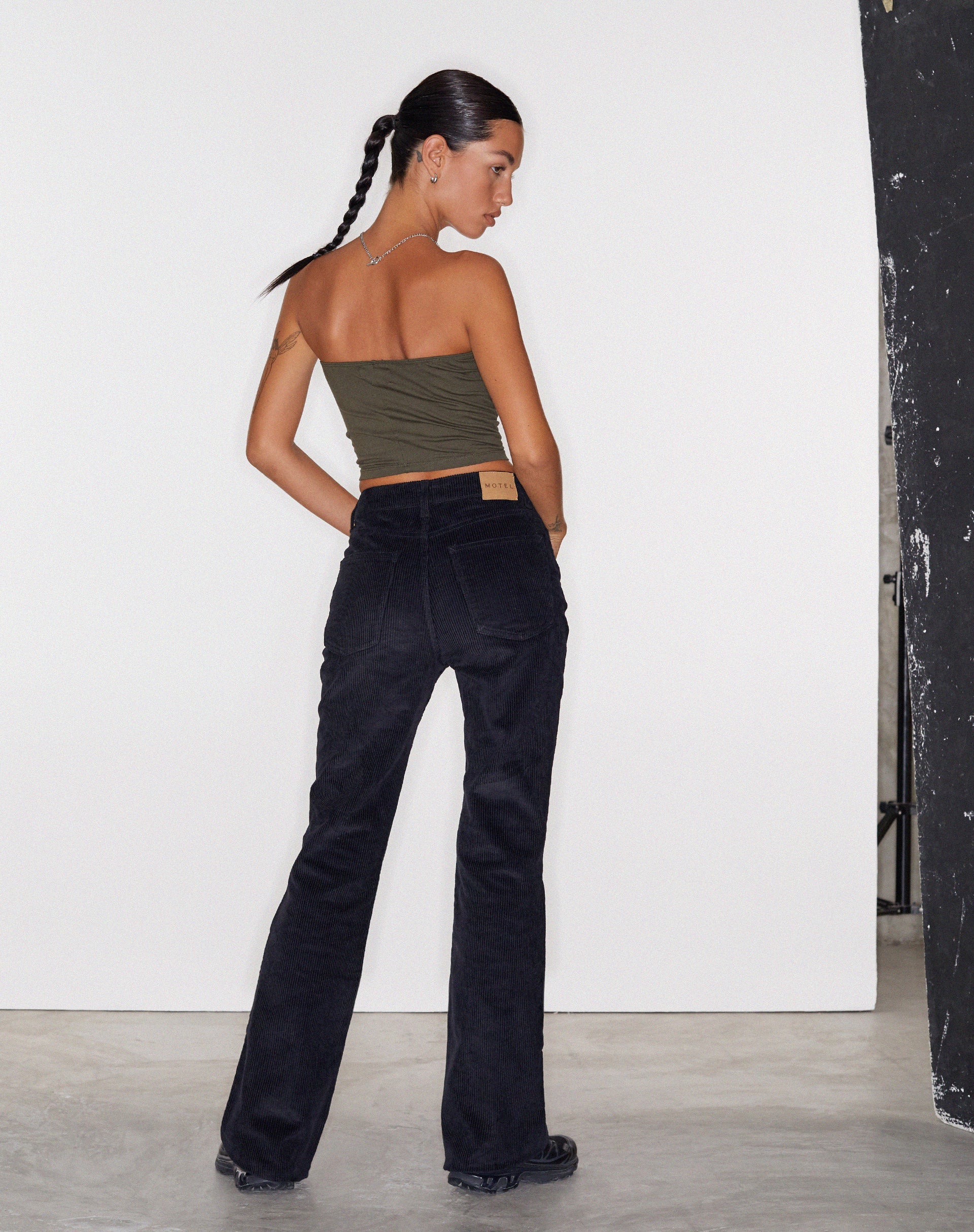 Image of Bootleg Jeans in Cord Klassisch Schwarz