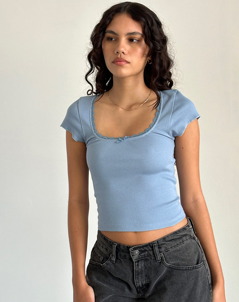 Image of Bovillo Oberteil mit Kappenärmel in Nantucket Blau