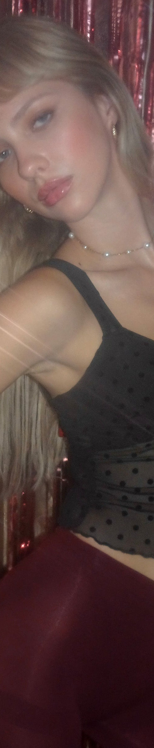 Bild von Brietta Mesh Top in Polka Black Flock