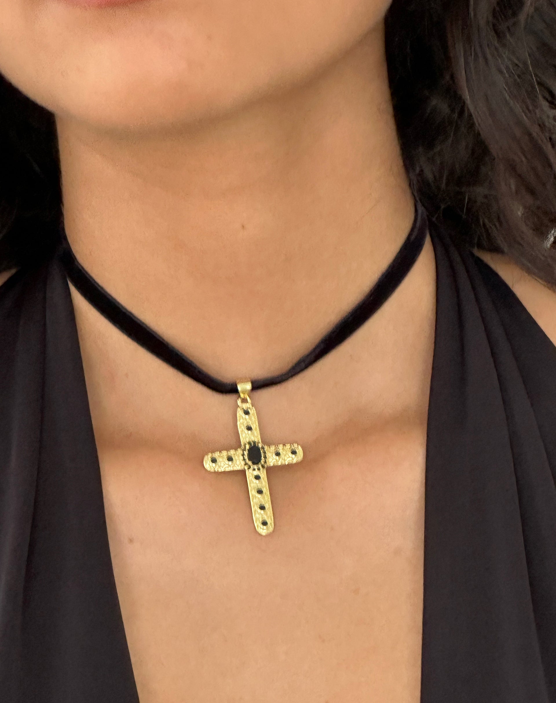 Bild von Brooklyn Kreuz Halsband Halskette von Gemini Jewels
