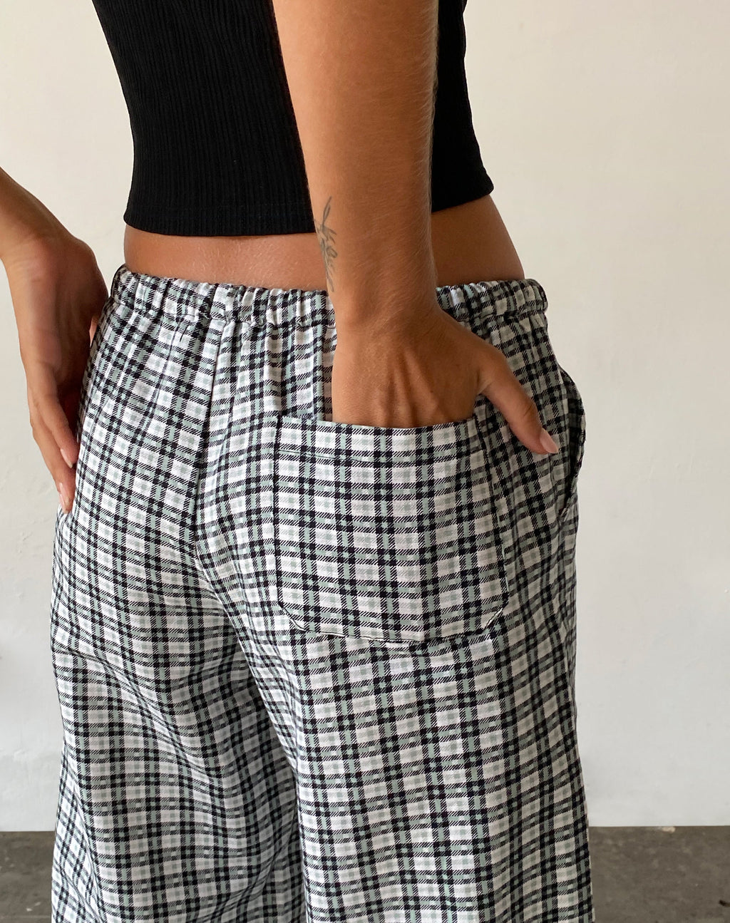 Lirura Hose mit weitem Bein in Brandy Check