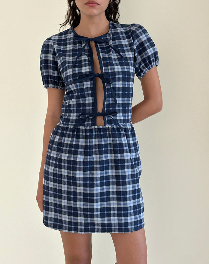 Byan Tie Front Kleid in Tartan Dunkelblau