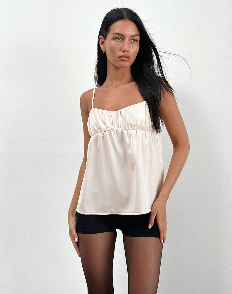 Camden Longline Cami Top aus Satin in Elfenbein