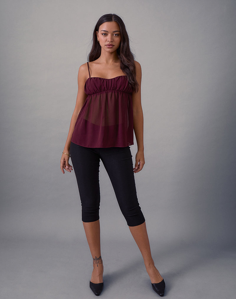 Bild von Camden Cami Top aus Satin Chiffon Burgundy