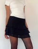 Bild von Camigo Ruffle Mini Rock in Schwarz