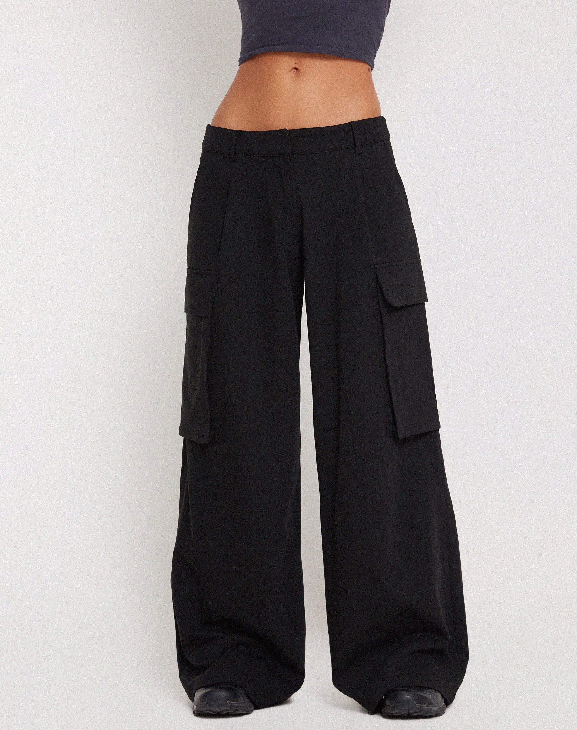 Image of Candala Hose mit weitem Bein in Schwarz