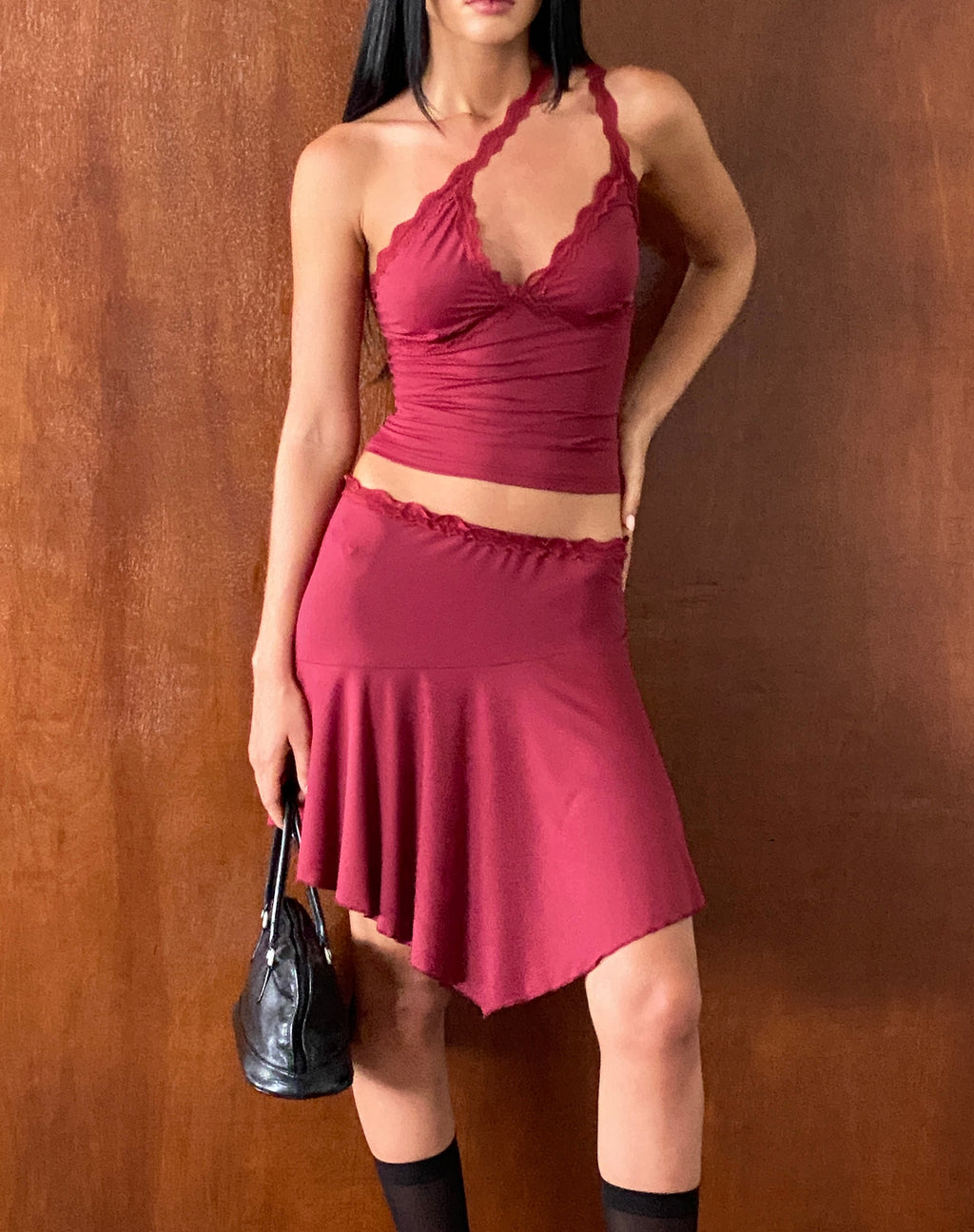 Lula Minirock mit Spitzenbesatz in Dark Cherry