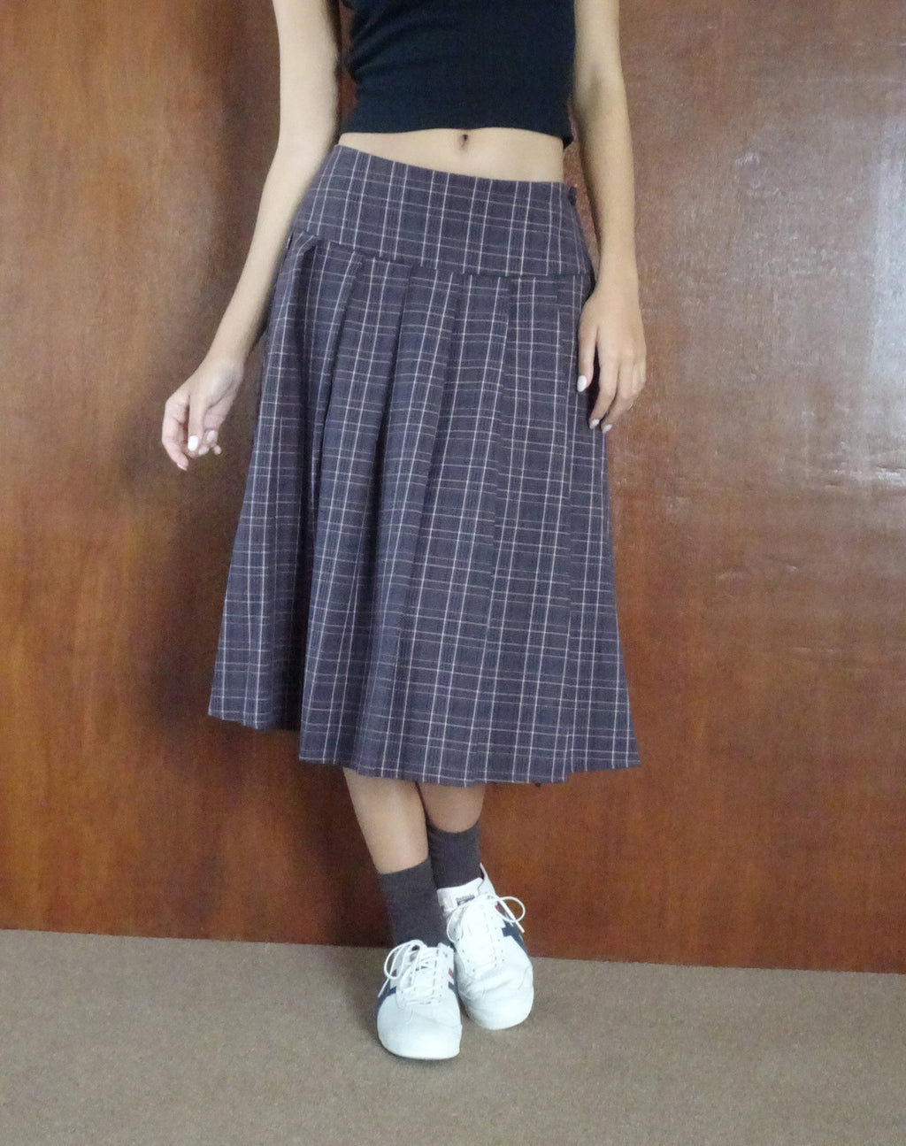 Catelyn Falten-Midirock in Navy Karo