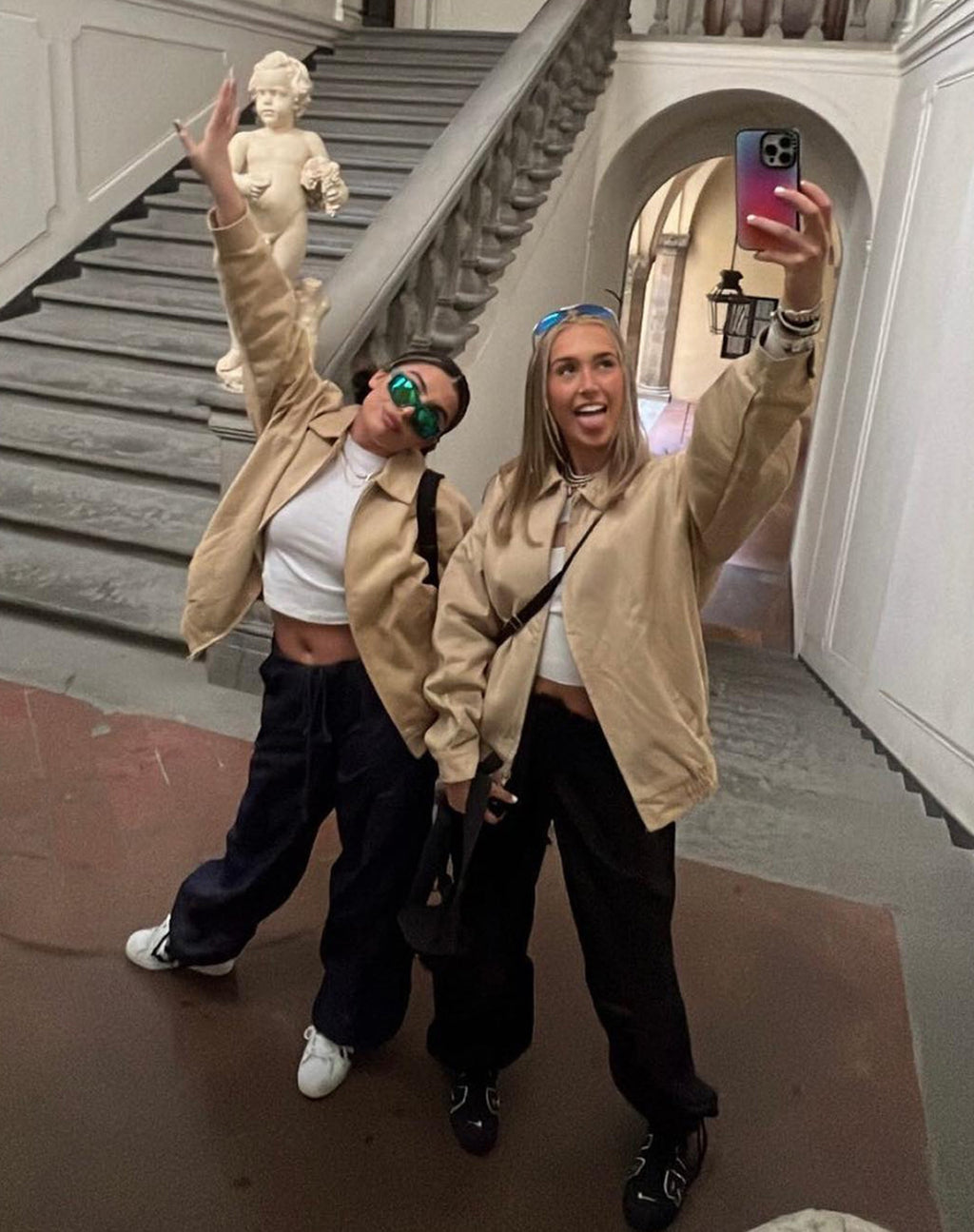 MOTEL X OLIVIA NEILL Cavita Jacke in Tan
