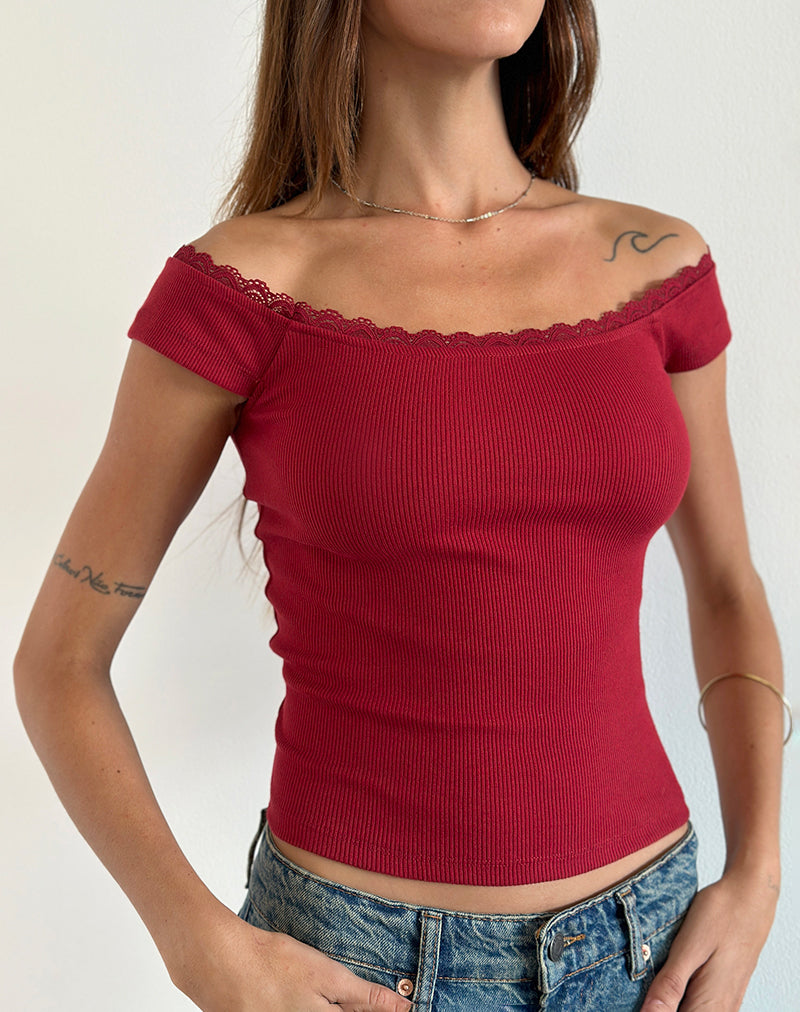 Image of Chacha Geripptes Top in Adrenalinrot mit Spitzenbesatz