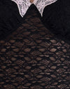 Schwarz mit rosa Spitze