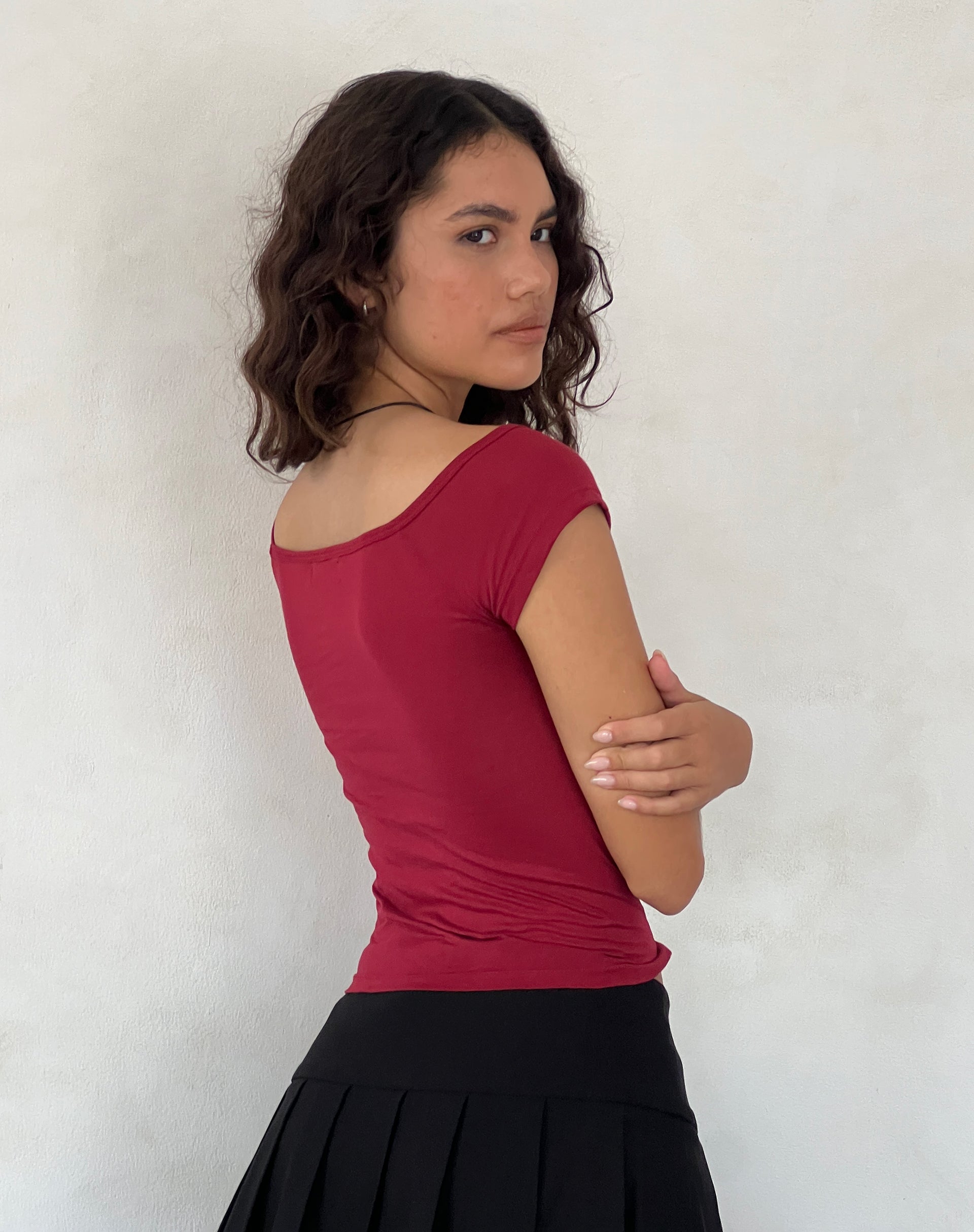 Image of Charya Schulterfreies Top in Adrenalin Rot