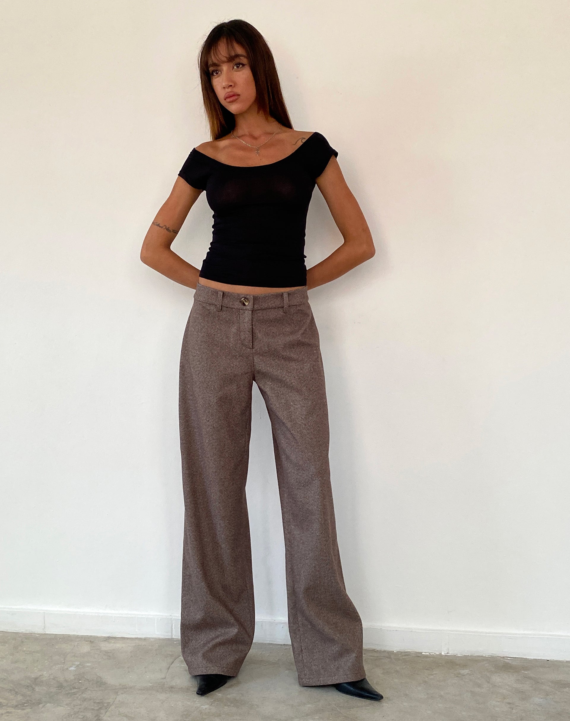Image of Charya Schulterfreies Top in Schwarz