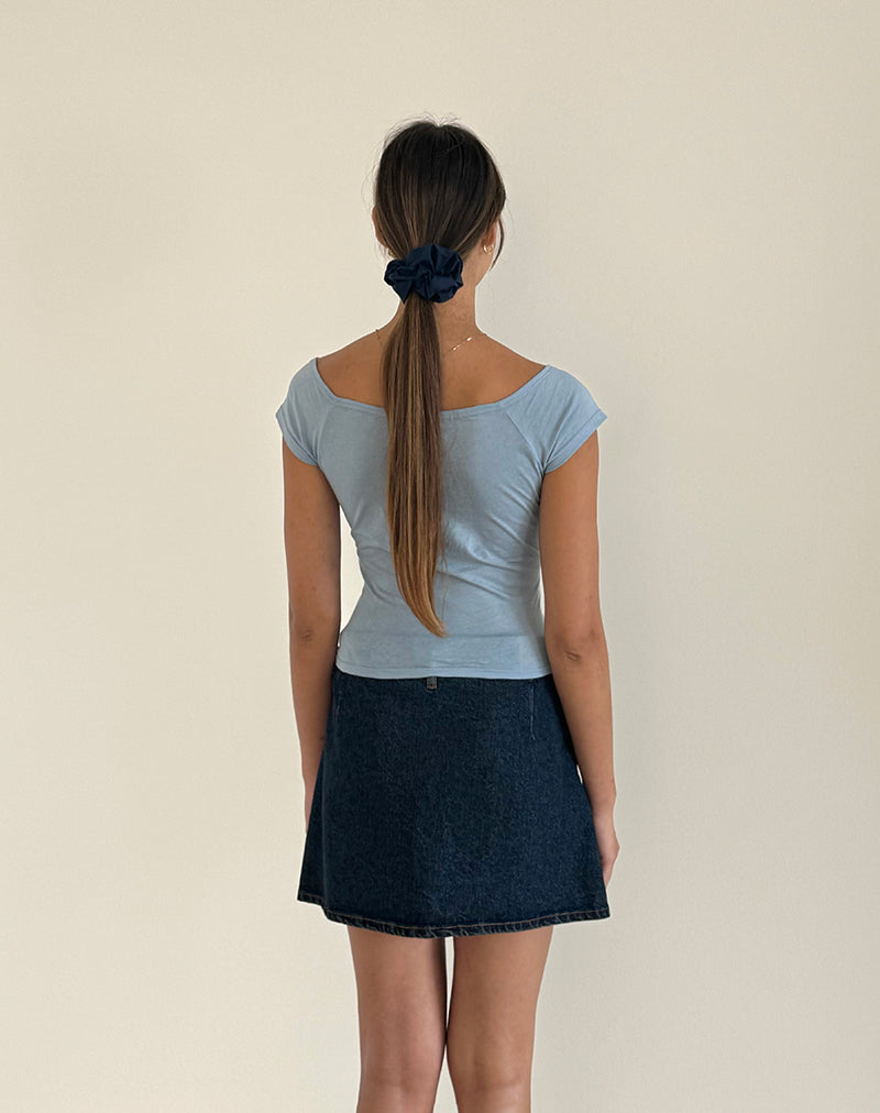 Bild von Charya Off Shoulder Top in Nantucket Blau