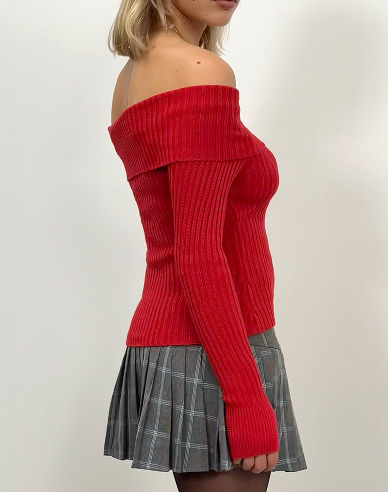Image of Circe Off-Shoulder Long Sleeve Knit To in Rot