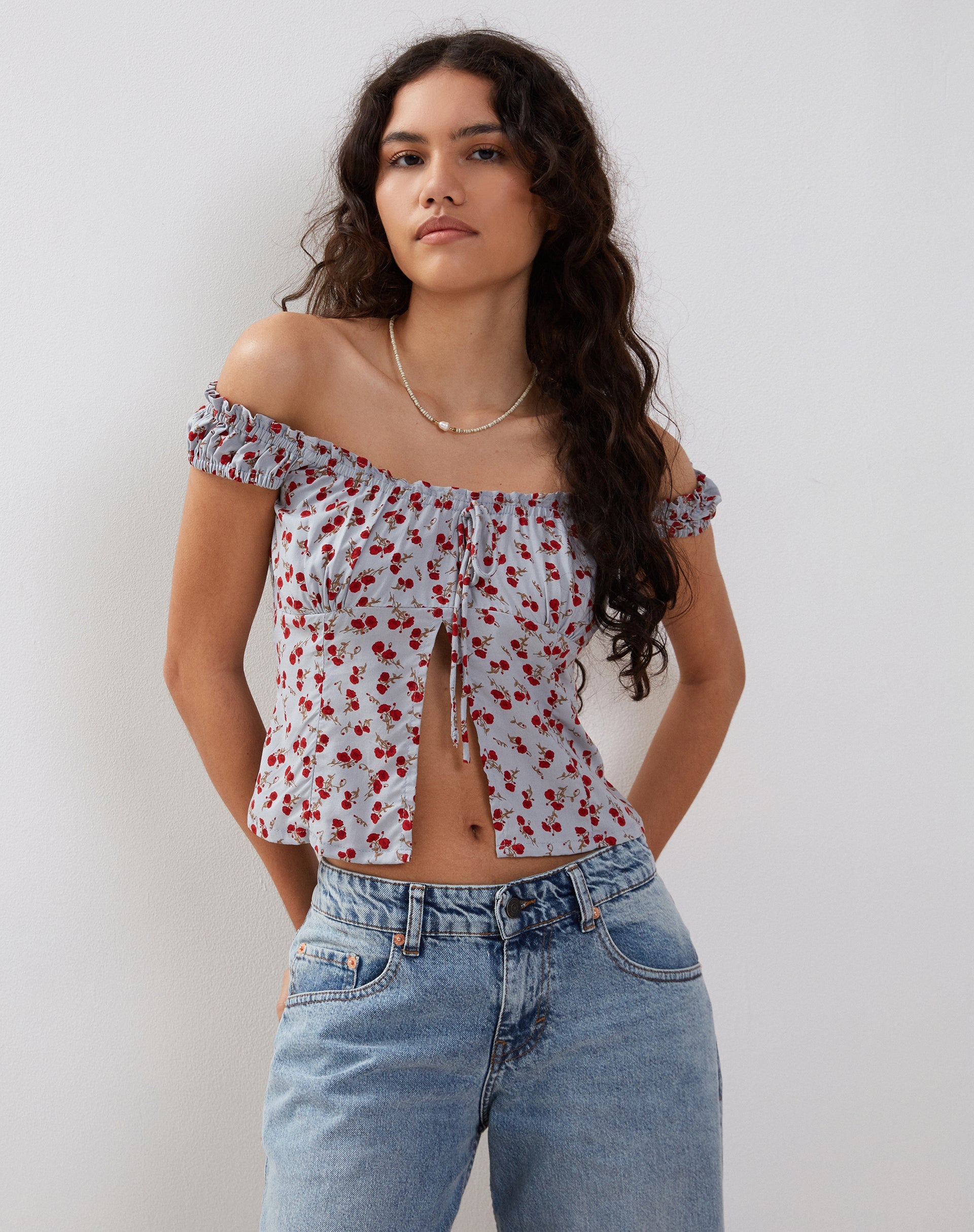 Bild von Citra Bardot Rüschen Top in Blau Floral Ditsy