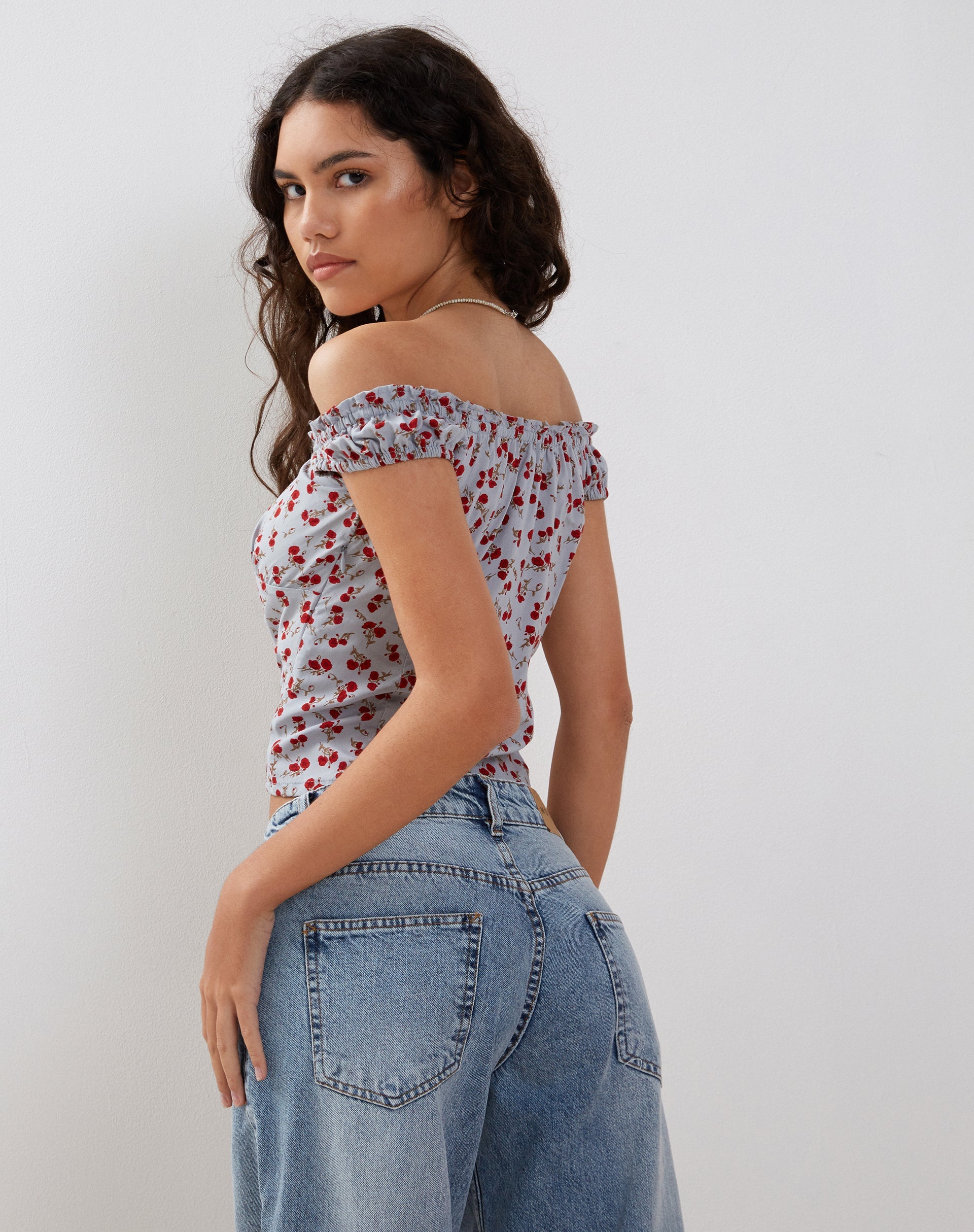 Bild von Citra Bardot Rüschen Top in Blau Floral Ditsy