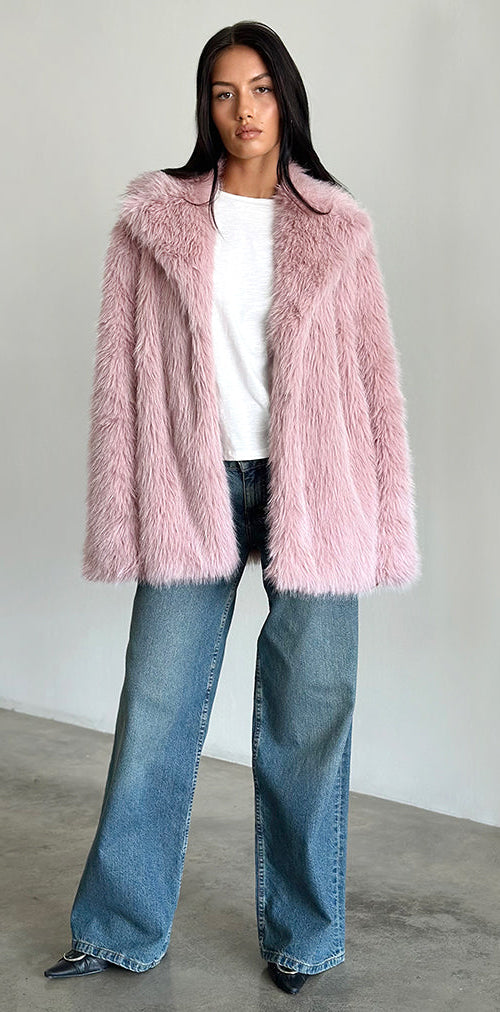 Bild von Lupita Jacke aus Kunstpelz Dusty Pink
