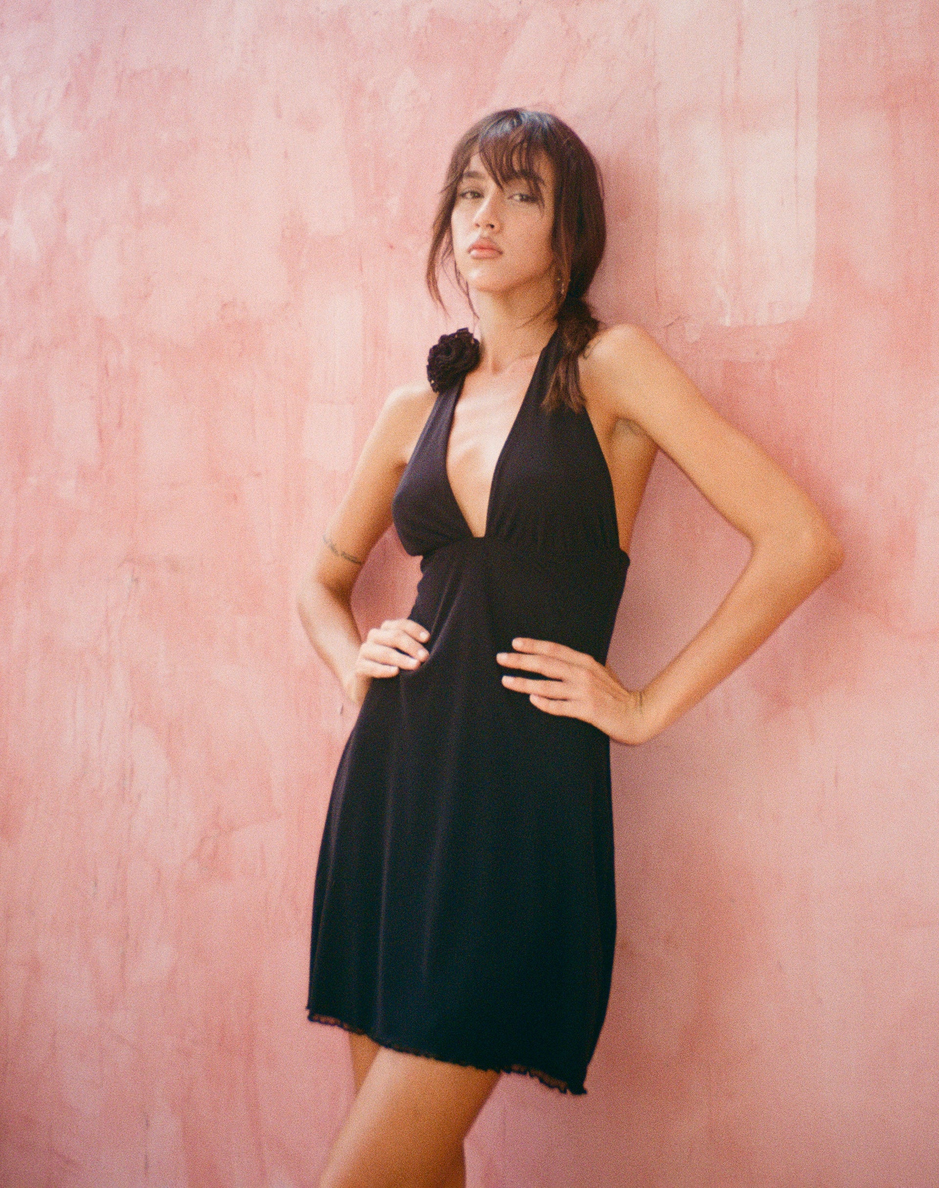 Image of Codaline Minikleid mit Rosetten-Detail in Schwarz