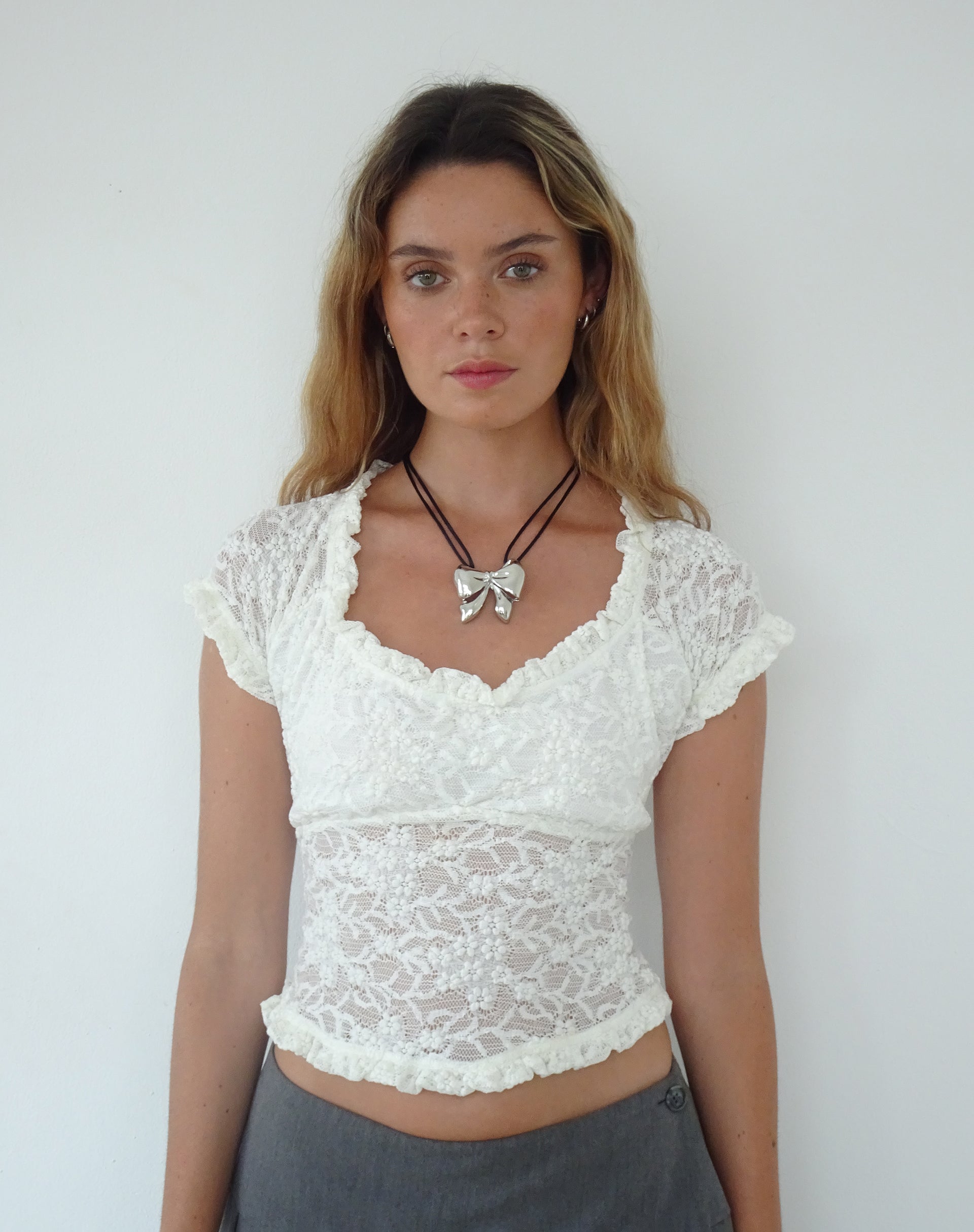 Bild von Colette Cord Big Bow Halskette von Gemini Jewels