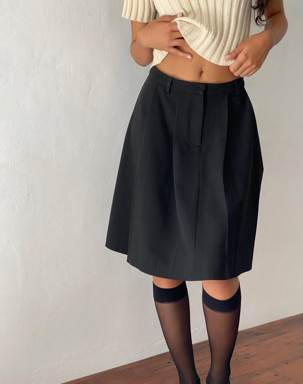 Colette Knielanger Faltenrock in Schwarz Tailoring