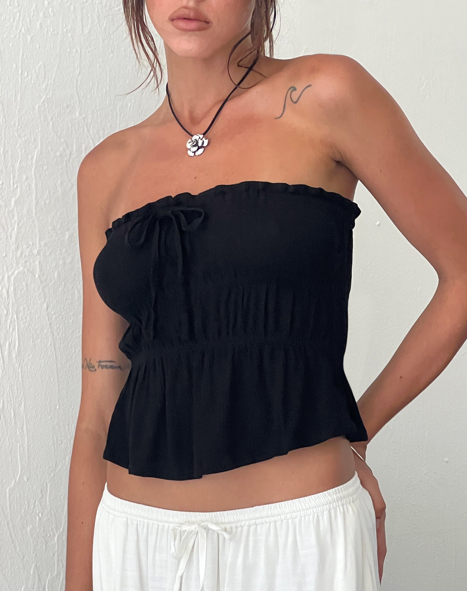Bild von Cove Bandeau Top in Crinkle Black