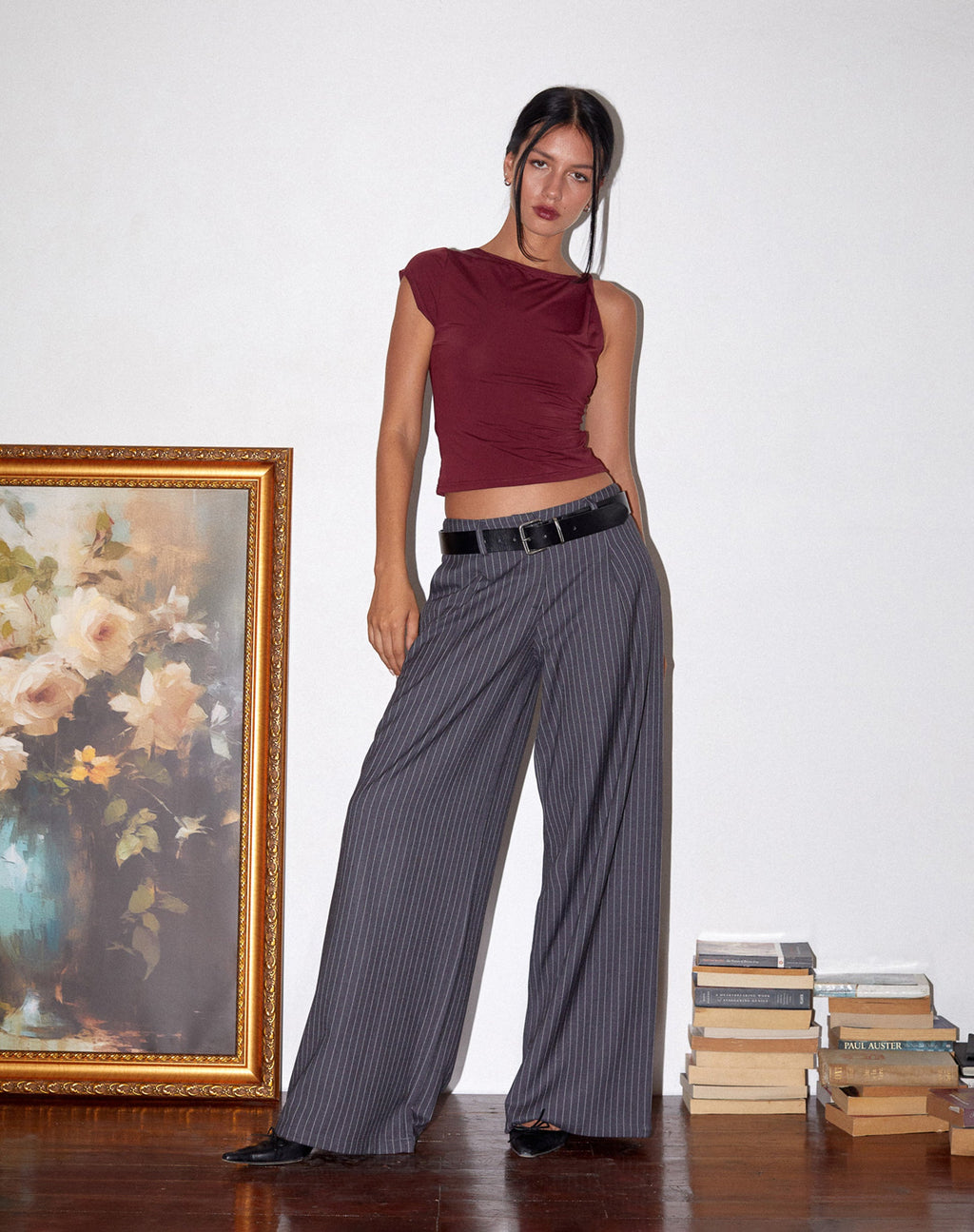 Sagawa Tailored Trouser in Dunkelgrau mit Nadelstreifen