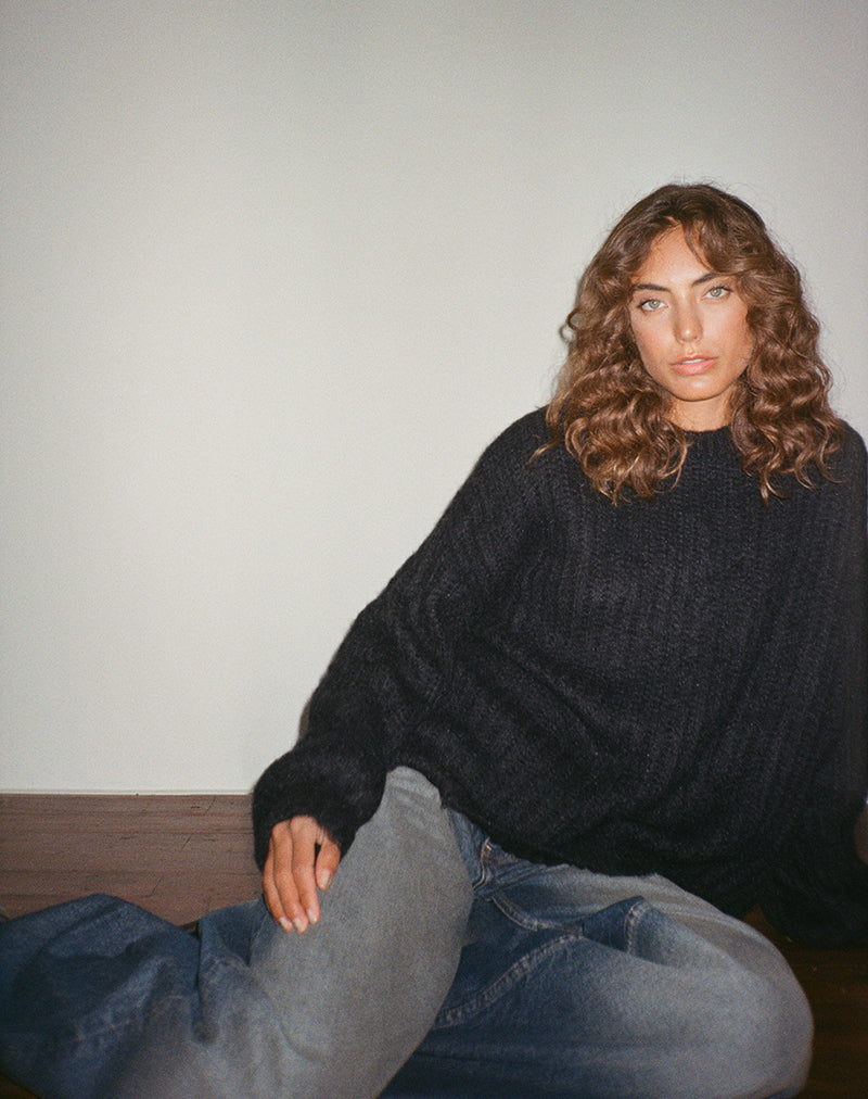 Image of Daren Gestrickter Pullover in Übergröße in Schwarz