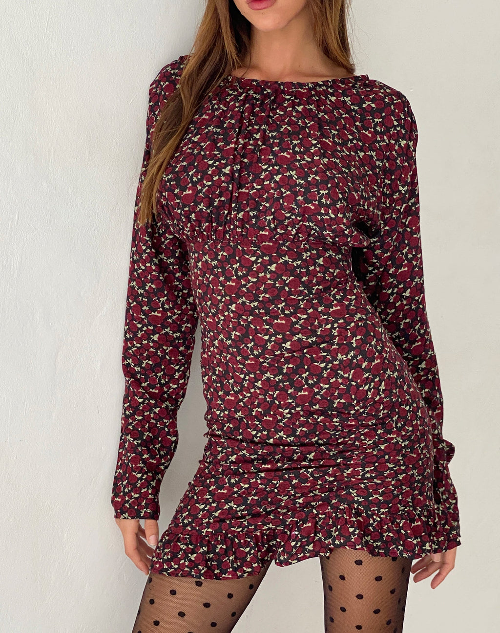 Dawsen Langärmeliges gerafftes Minikleid in Dark Rhoslyn Ditsy Print