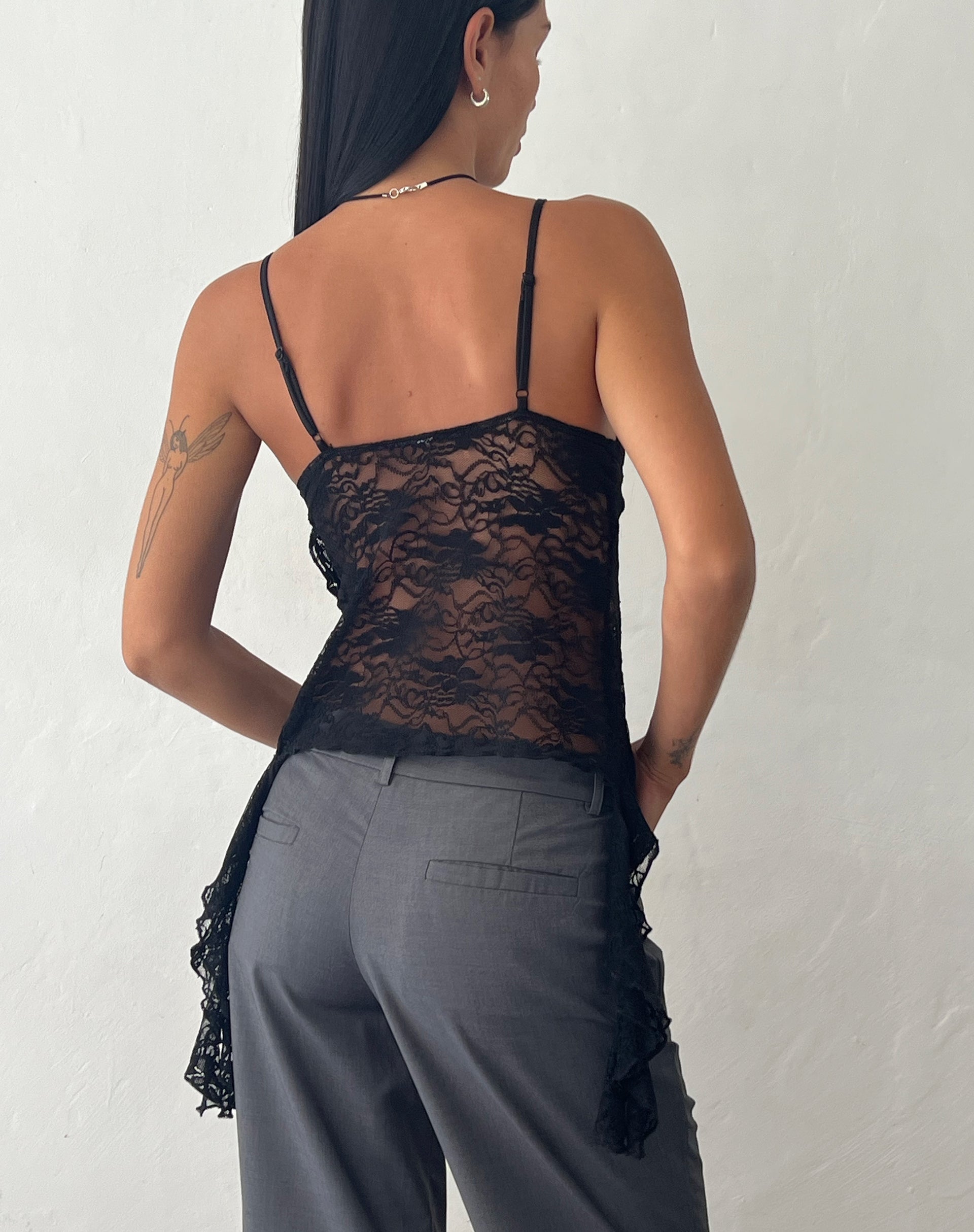 Image of Daytona Ruffle Top aus Spitze Schwarz