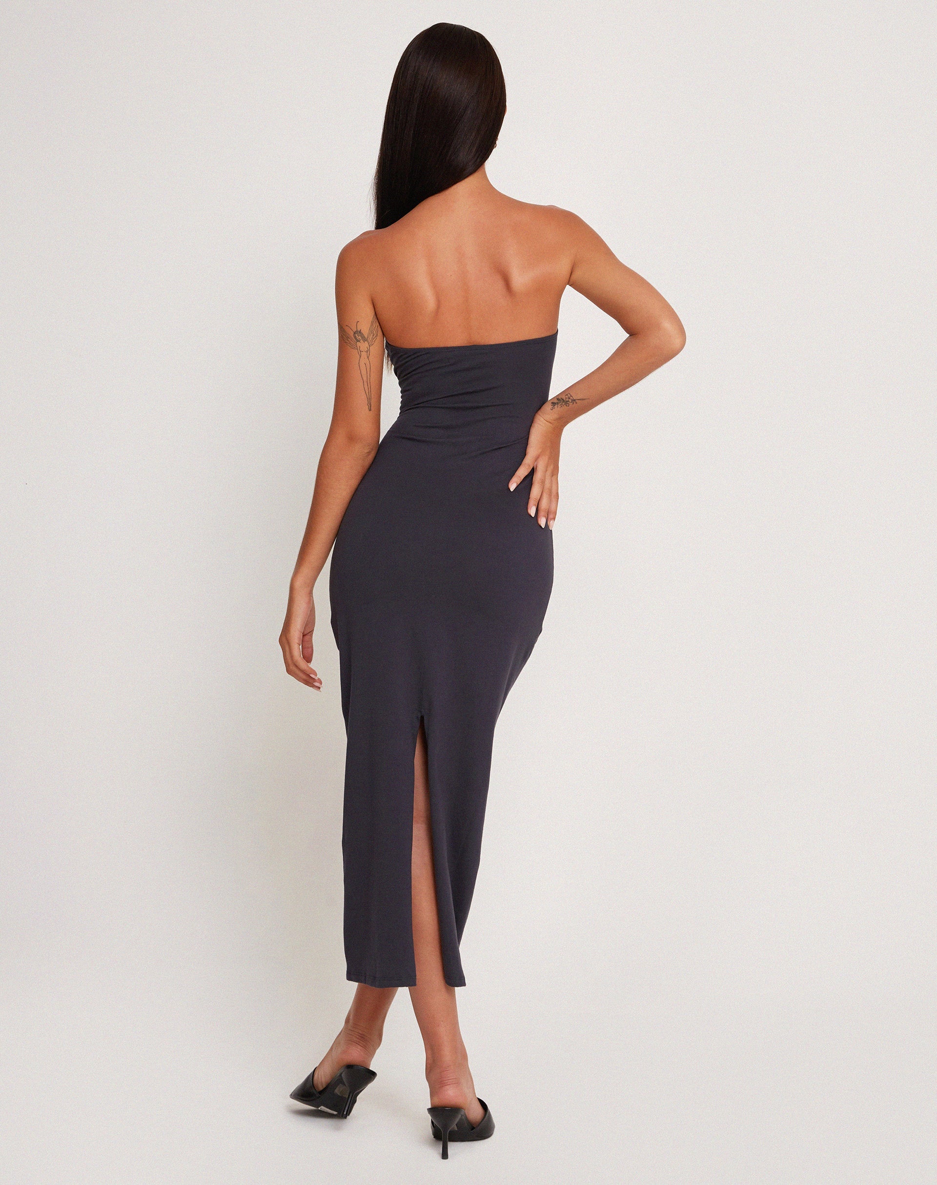 Image of Dayuna Bandeau Midikleid in Ocean Storm