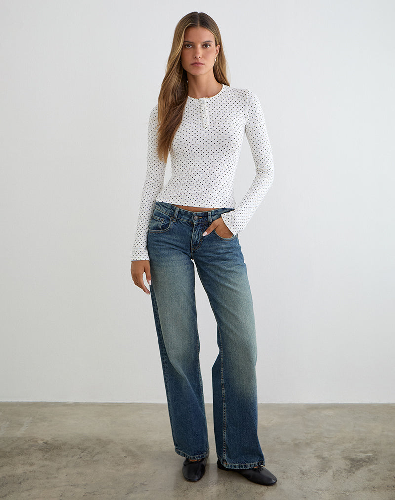 Bild von Delano Top in Weiß mit schwarzem Mikro-Polka-Print