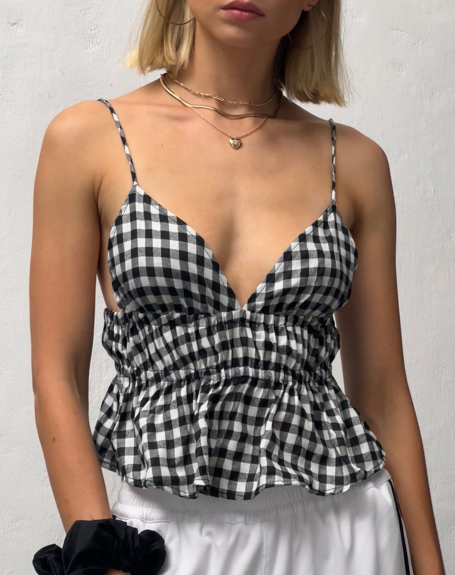 Image of Dilara Cami Top in Schwarz und Weiß Gingham