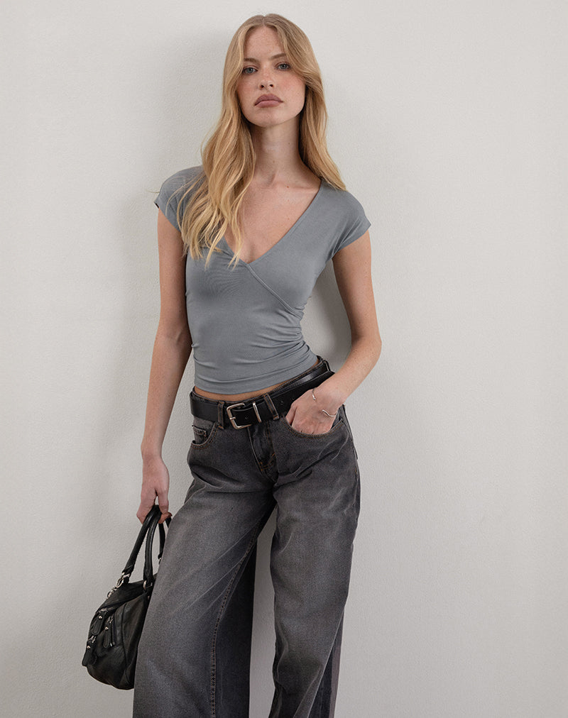 Image of Dolores Wickeloberteil aus Rayon Jersey Grau