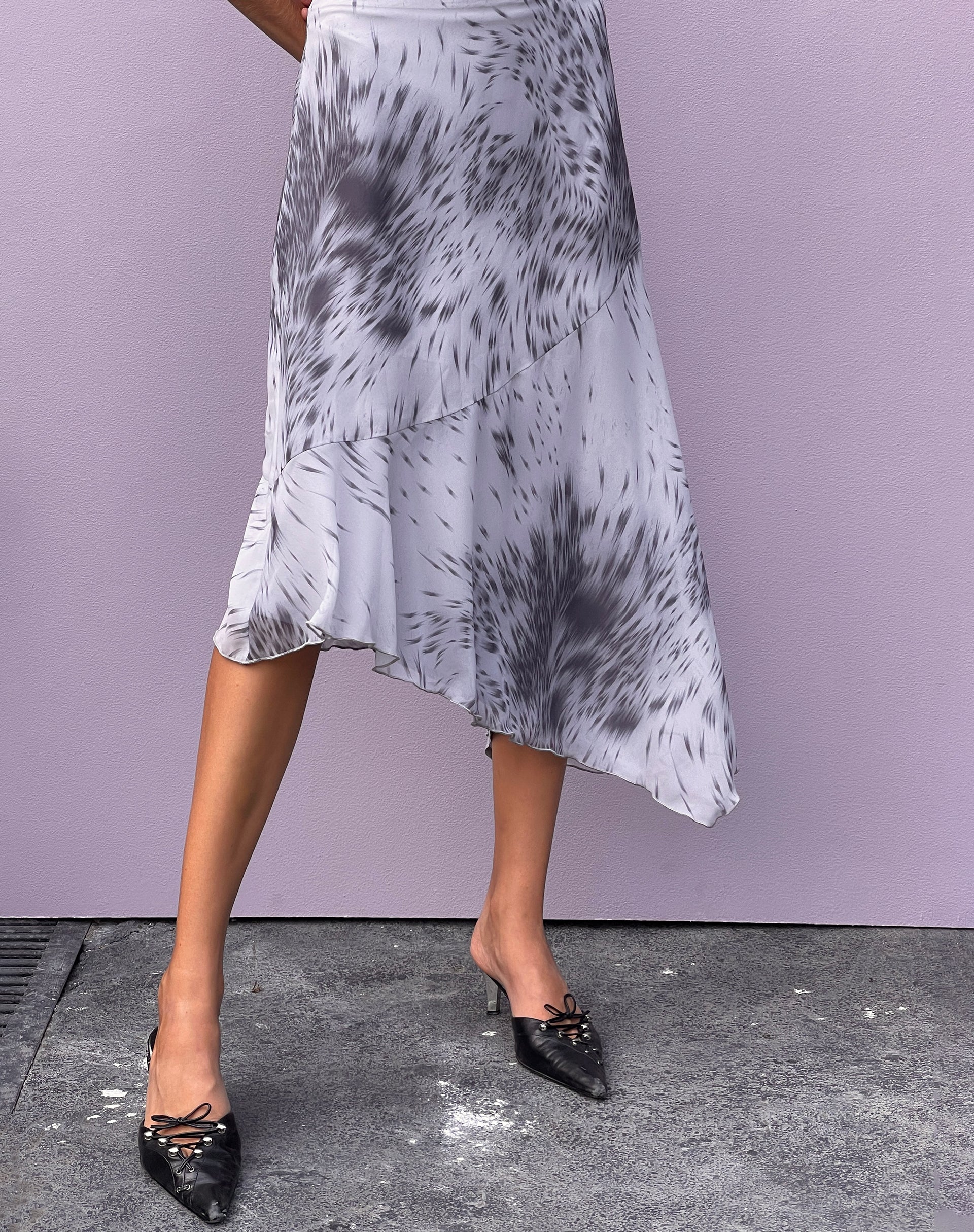 Bild von Cinta Low Rise Midirock mit verzerrtem Tierprint