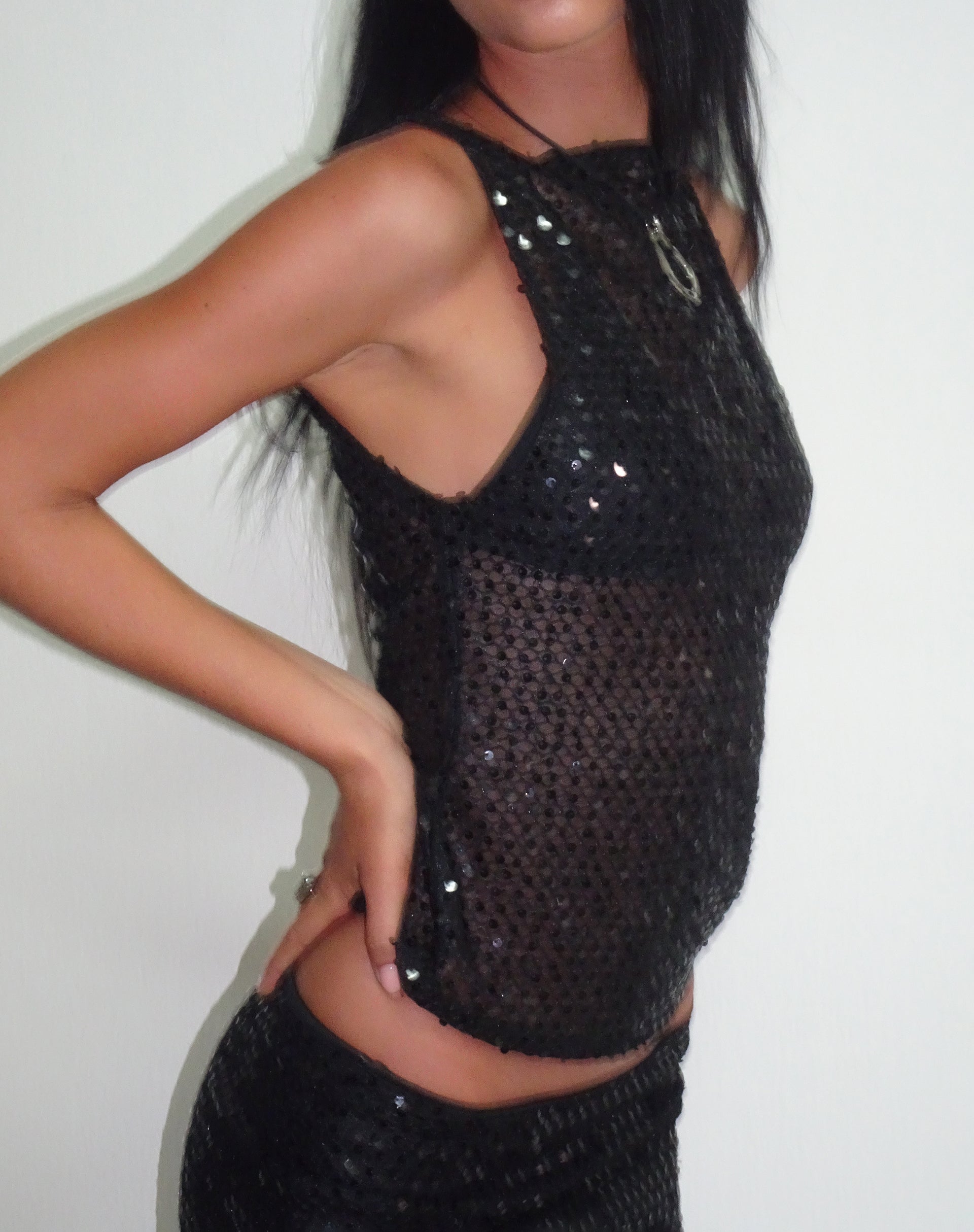 Image of Dudley Vest Top aus Paillettenstrick Schwarz