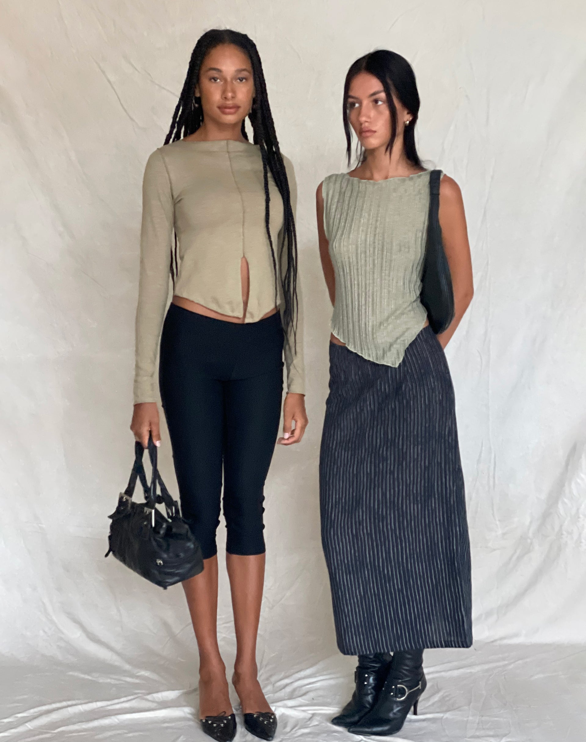 Bild von MOTEL X JACQUIE Duende Midirock in Sketchy Stripe Schwarz